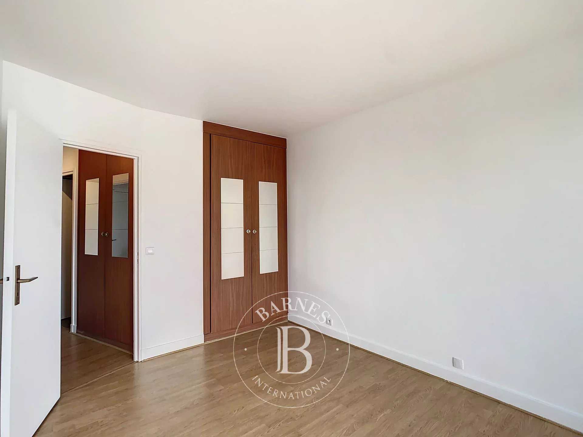 Neuilly-sur-Seine  - Piso 2 Cuartos, 1 Habitacion