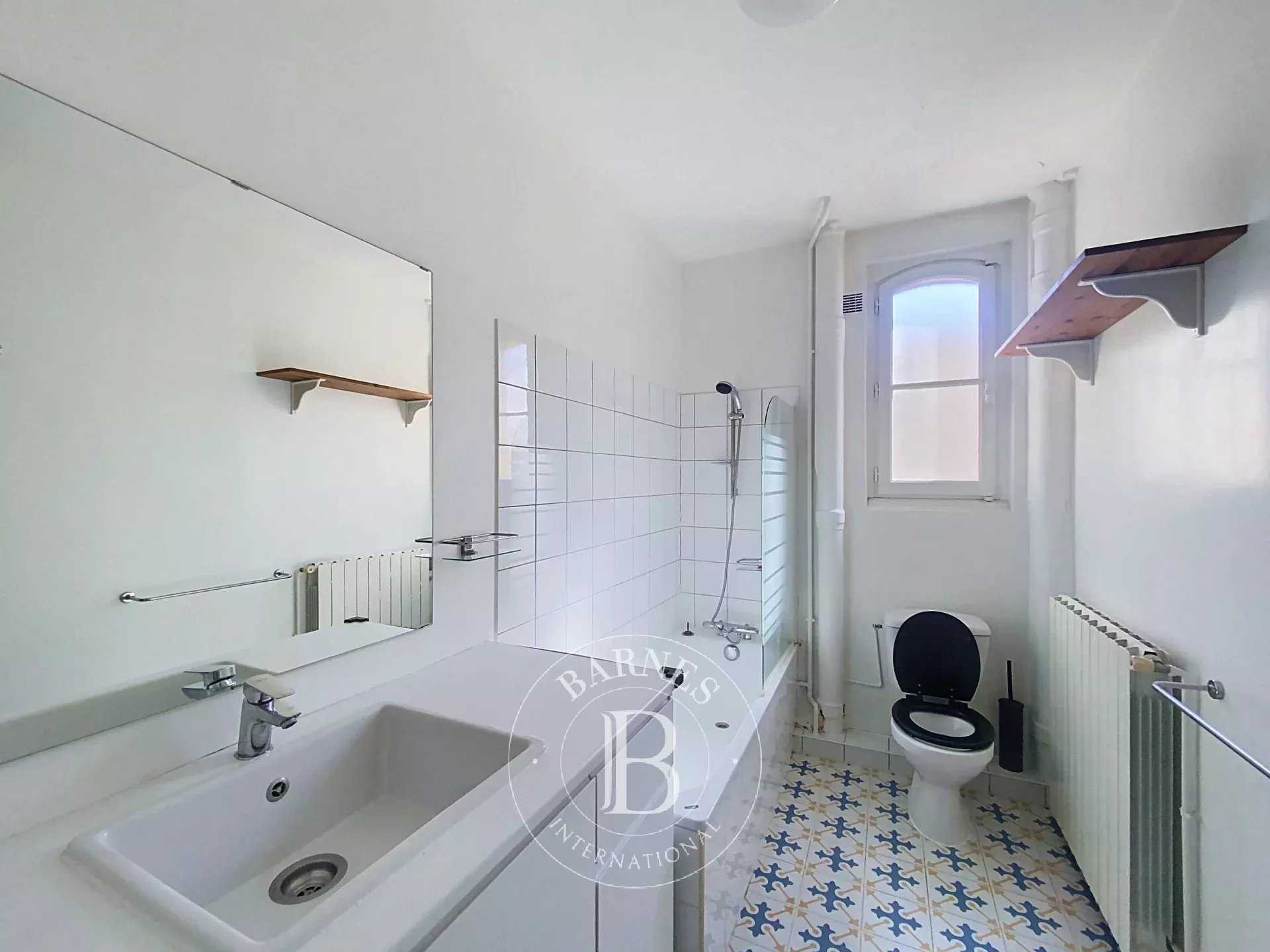 Neuilly-sur-Seine  - Piso 2 Cuartos, 1 Habitacion