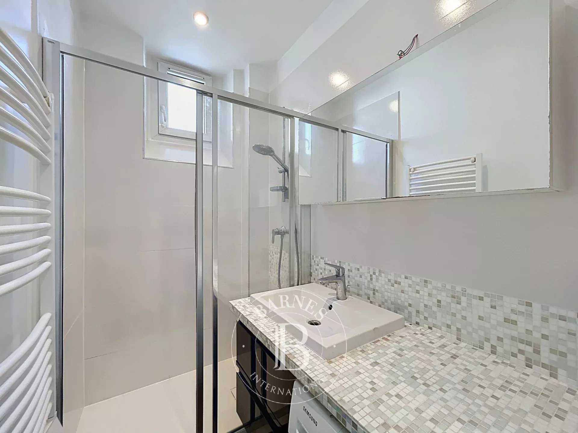 Levallois-Perret  - Apartment 2 Bedrooms