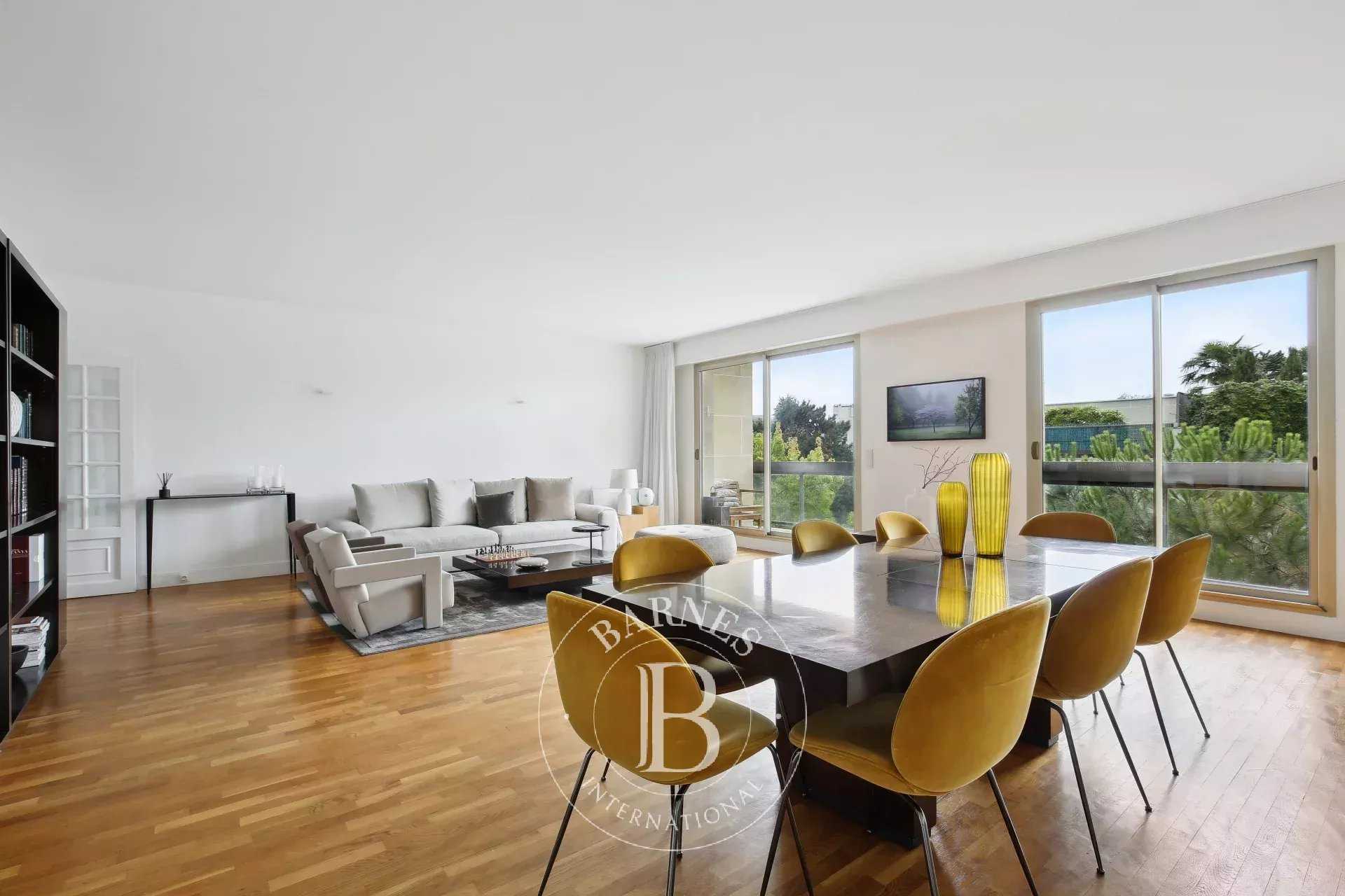 Neuilly-sur-Seine  - Apartment 3 Bedrooms