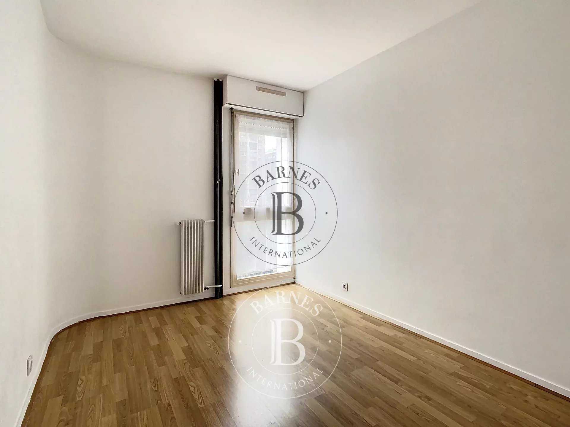 Levallois-Perret  - Apartment 2 Bedrooms