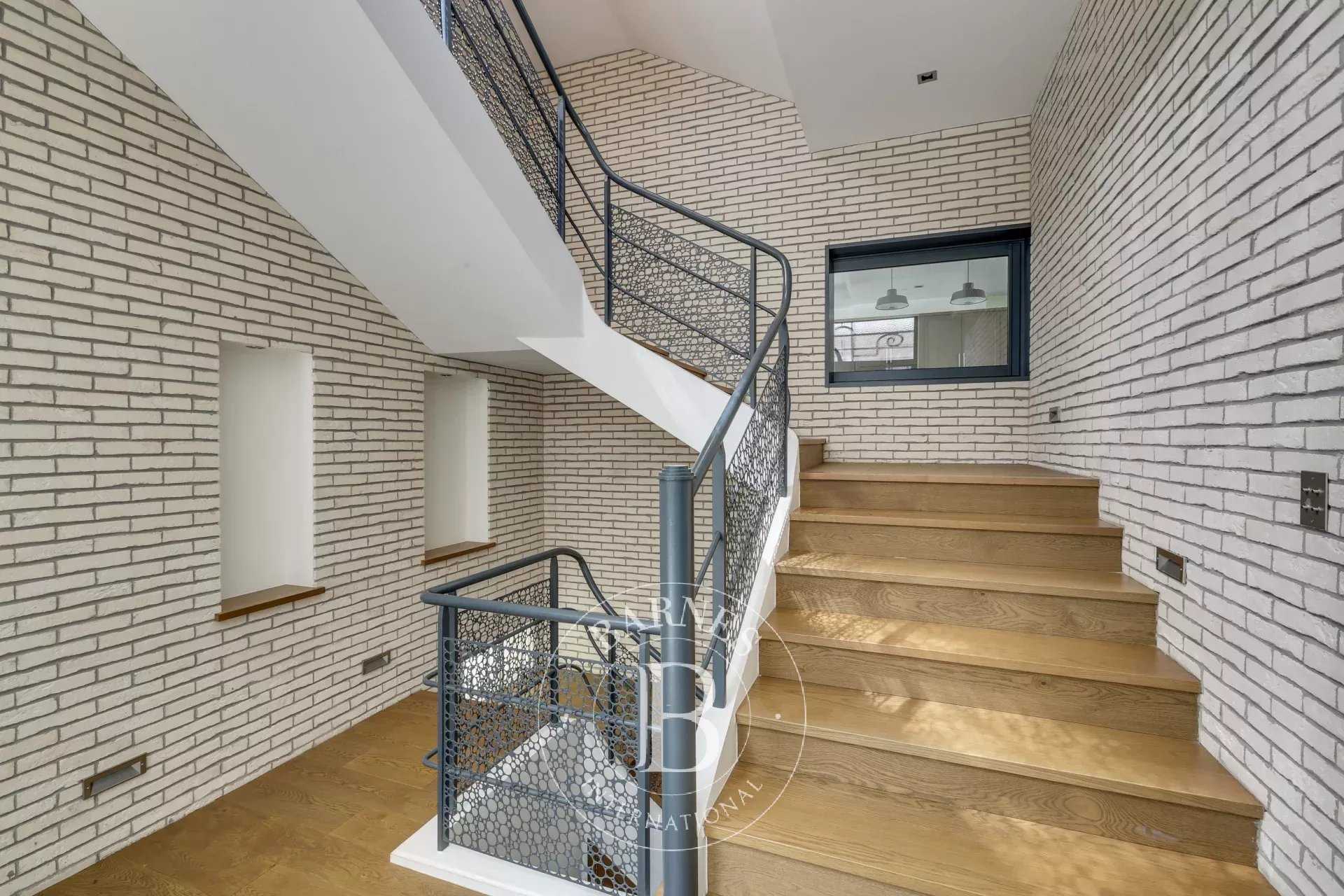 Levallois-Perret  - House 3 Bedrooms