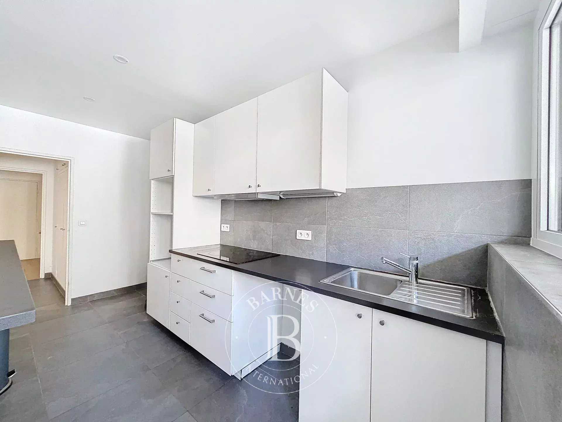 Neuilly-sur-Seine  - Appartement 2 Pi&egrave;ces, 1 Chambre