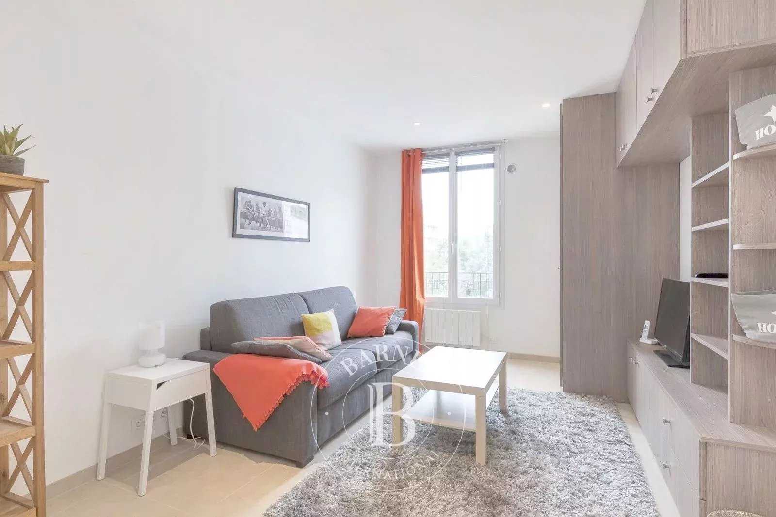 Neuilly-sur-Seine  - Apartment 