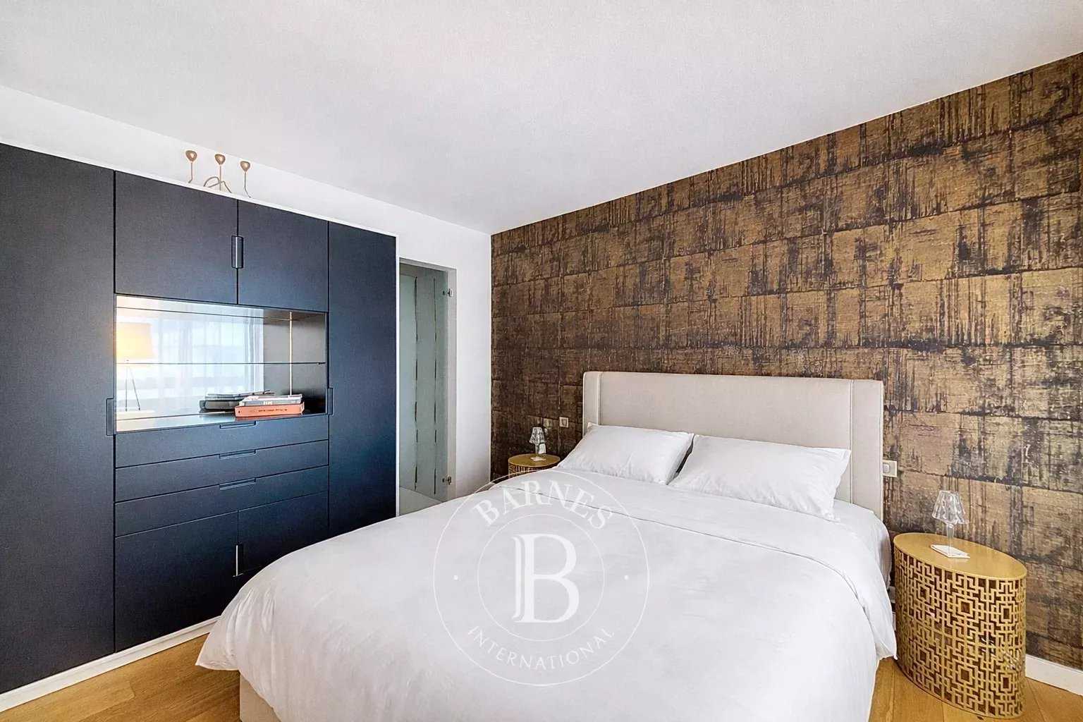 Levallois-Perret  - Piso 2 Cuartos, 1 Habitacion