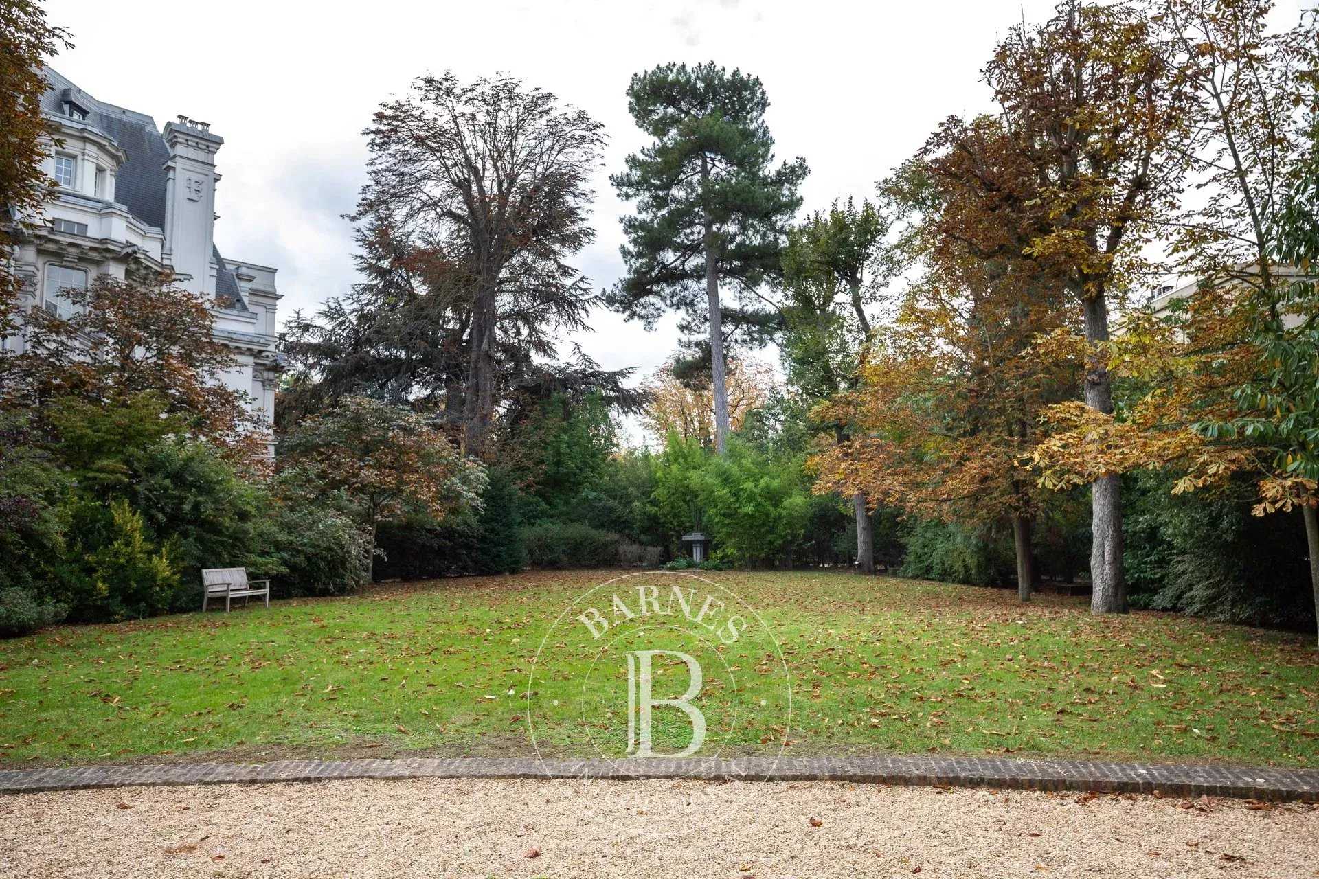 Neuilly-sur-Seine  - Appartement 6 Pièces 4 Chambres
