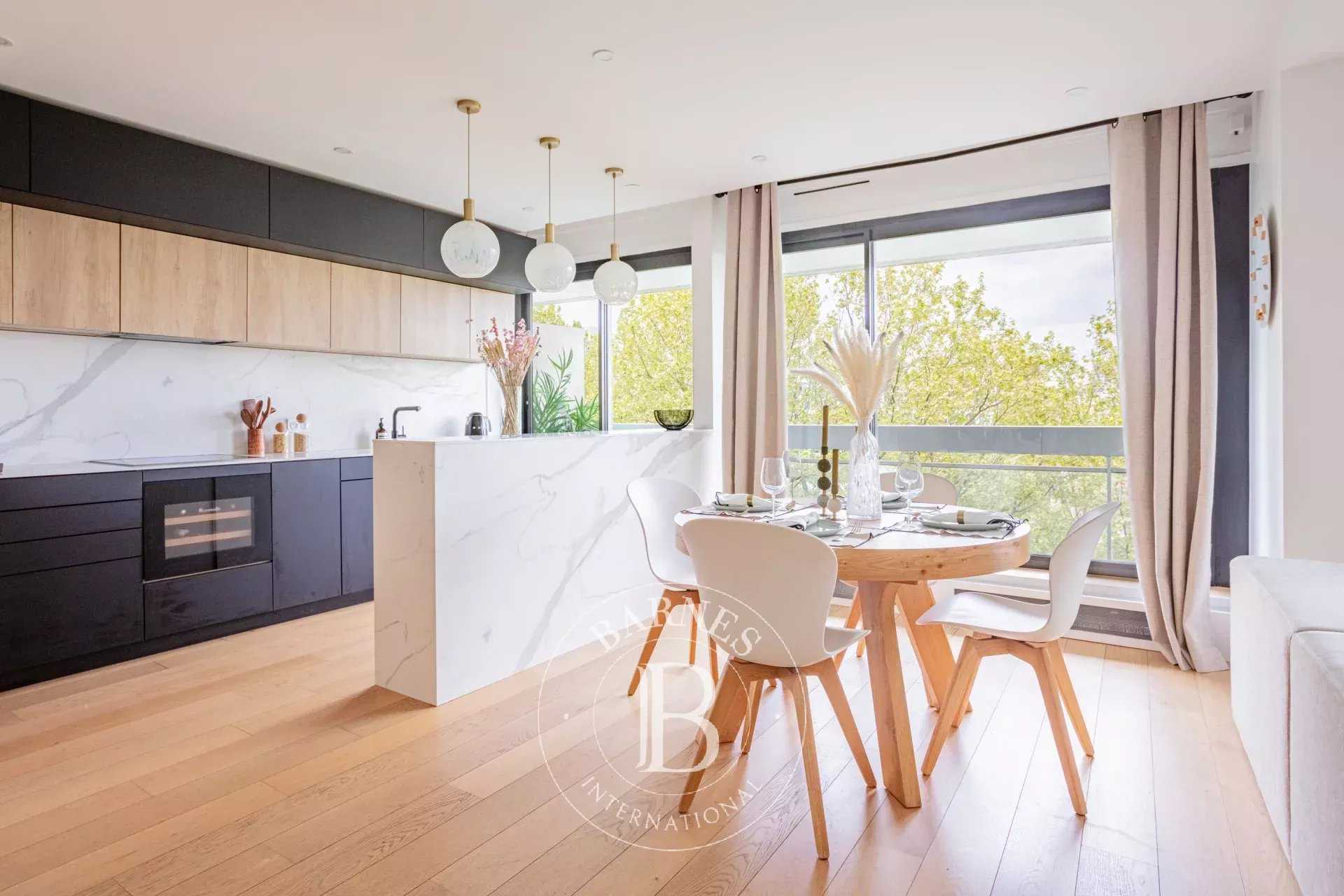 Neuilly-sur-Seine  - Appartement 4 Pièces 3 Chambres