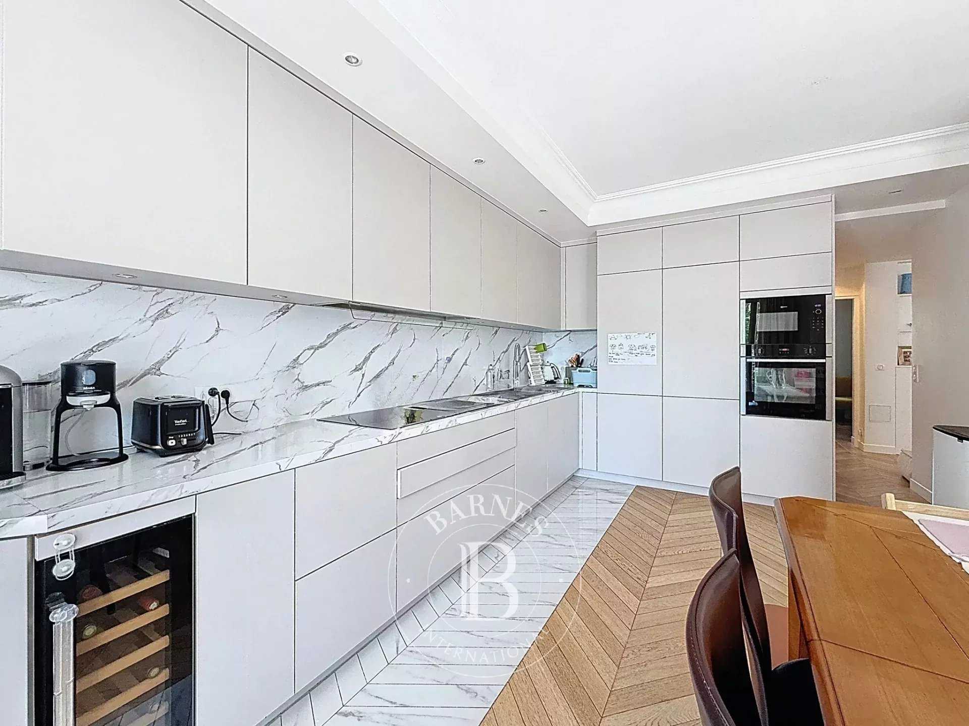 Appartement Neuilly-sur-Seine  -  ref 86101275 (picture 3)