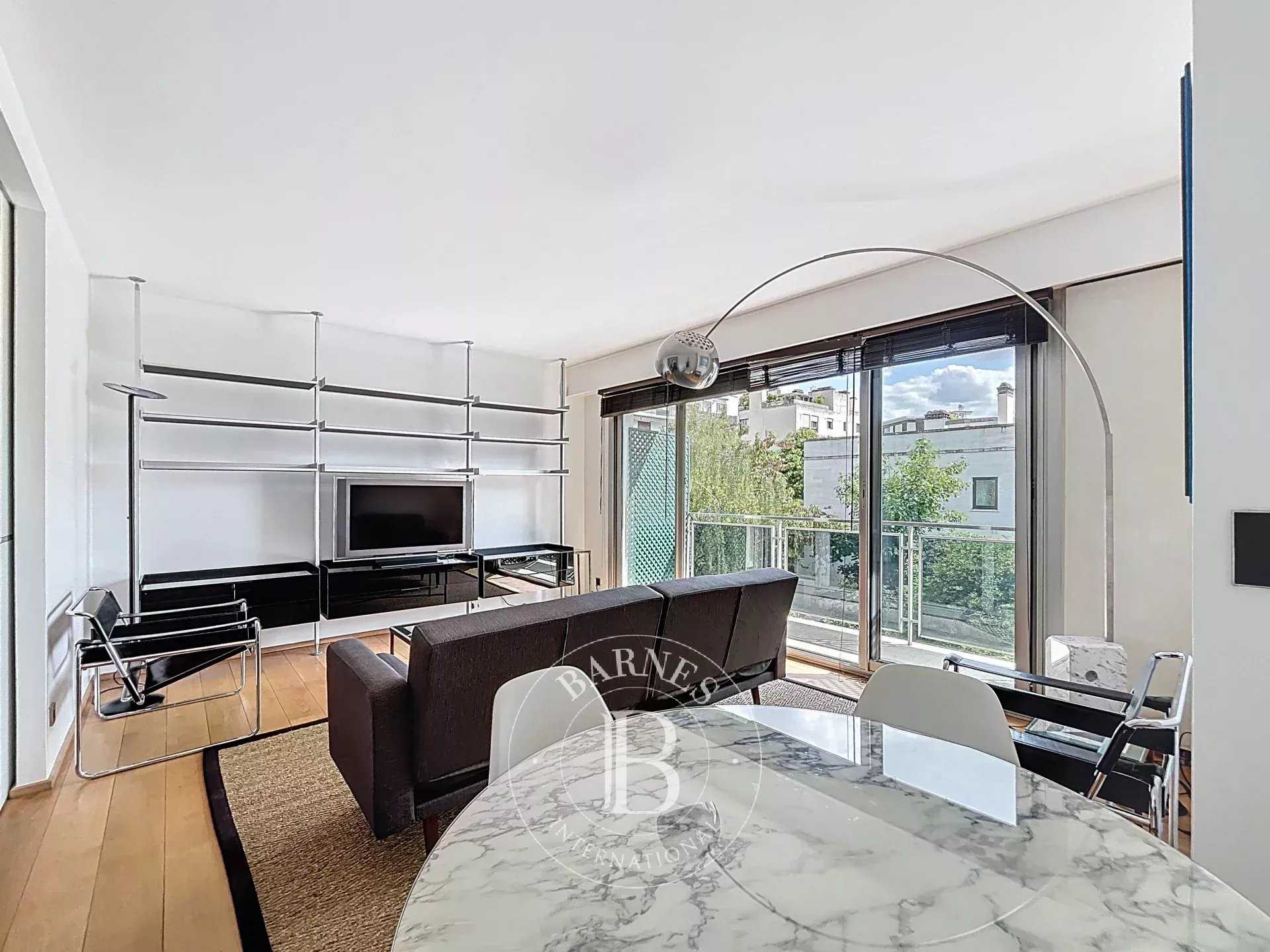 Appartement Neuilly-sur-Seine  -  ref 85977311 (picture 1)