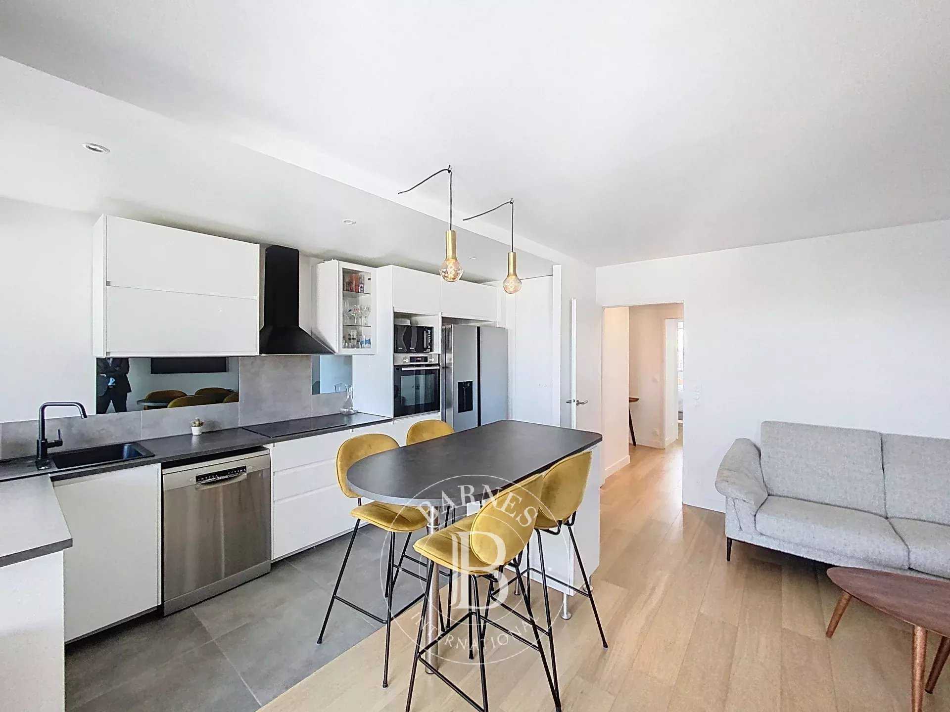Appartement Courbevoie  -  ref 85996474 (picture 2)