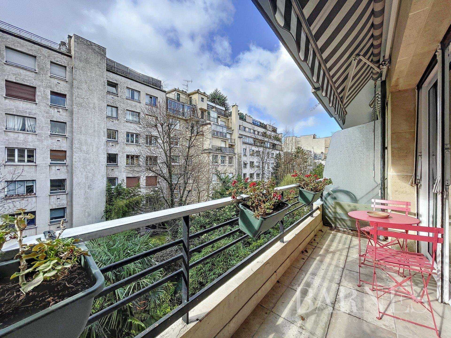 Apartment Neuilly-sur-Seine  -  ref 8102929 (picture 2)