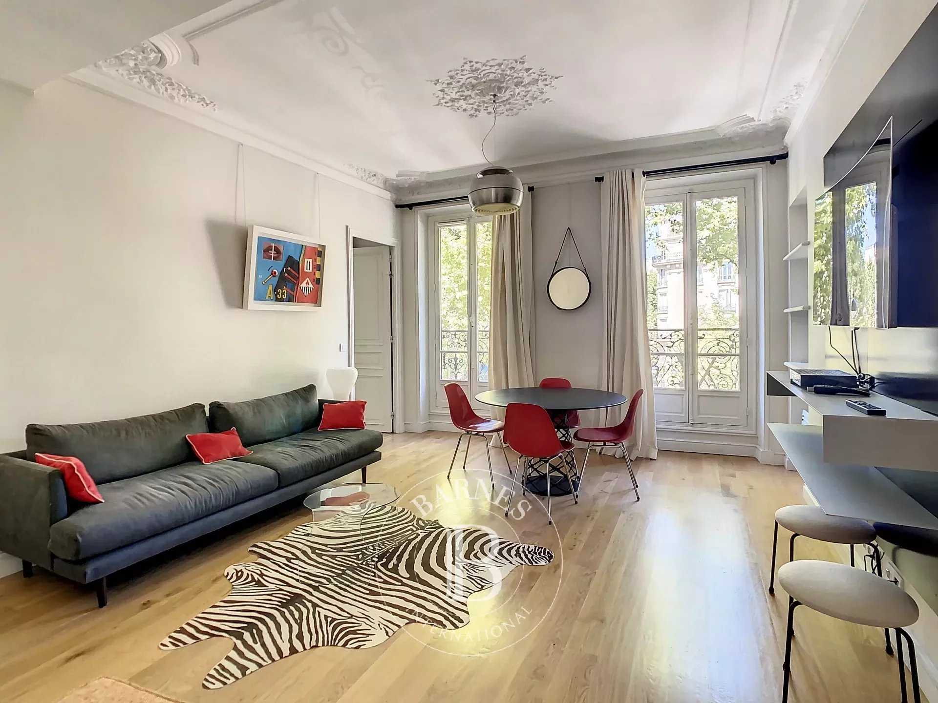 Apartment Neuilly-sur-Seine  -  ref 7223260 (picture 1)