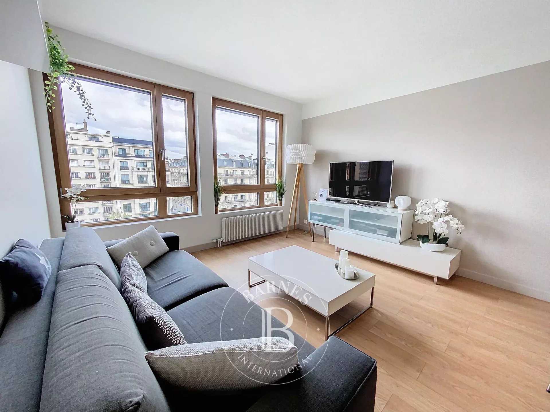 Appartement Neuilly-sur-Seine  -  ref 84652968 (picture 1)