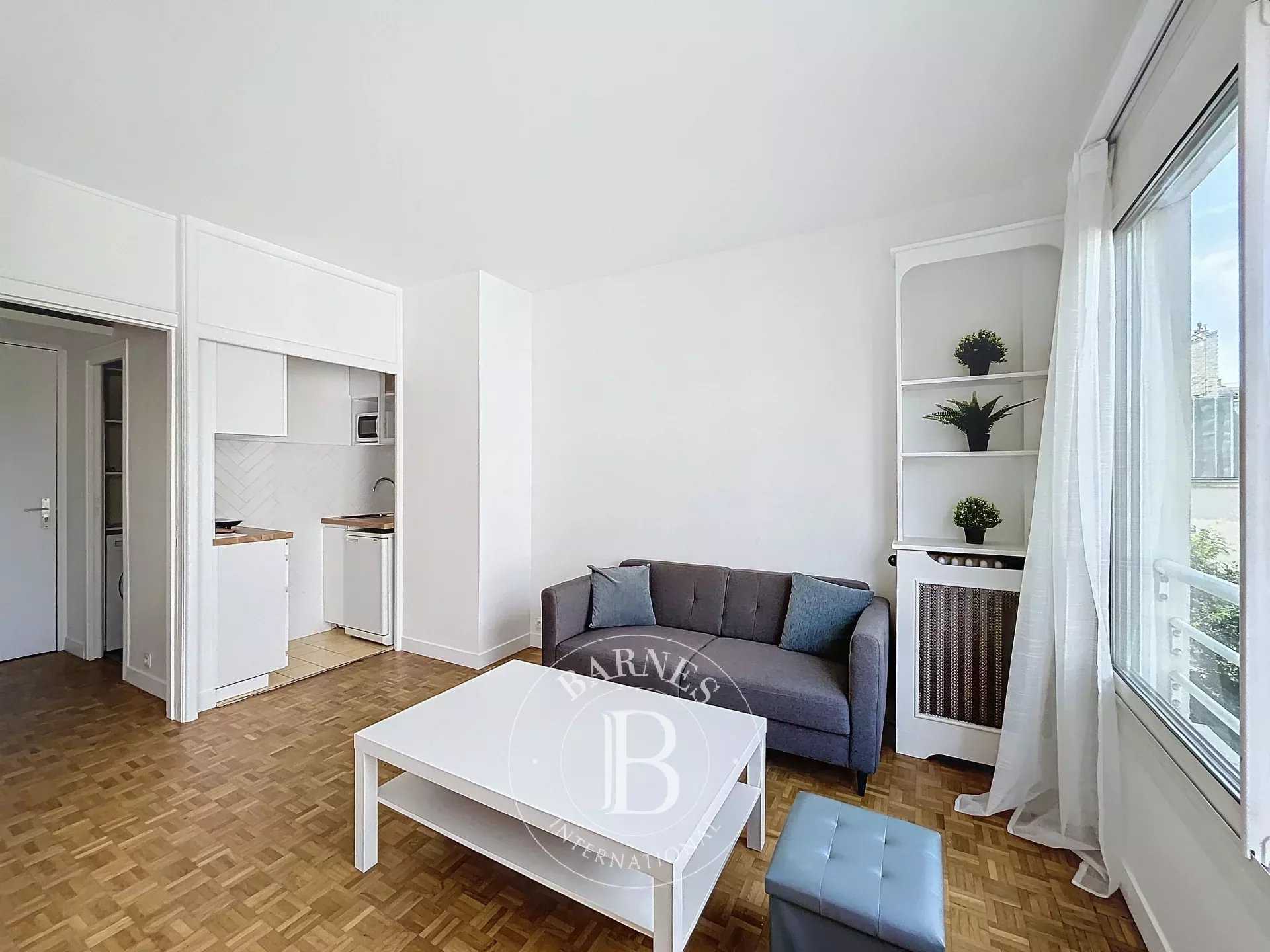 Apartment Neuilly-sur-Seine  -  ref 85096629 (picture 1)