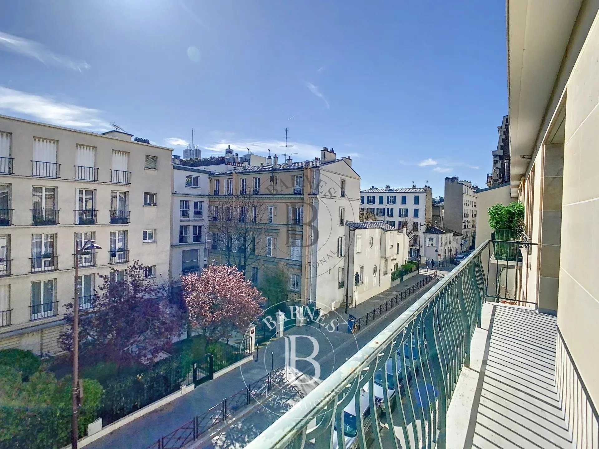 Appartement Neuilly-sur-Seine  -  ref 2766221 (picture 2)