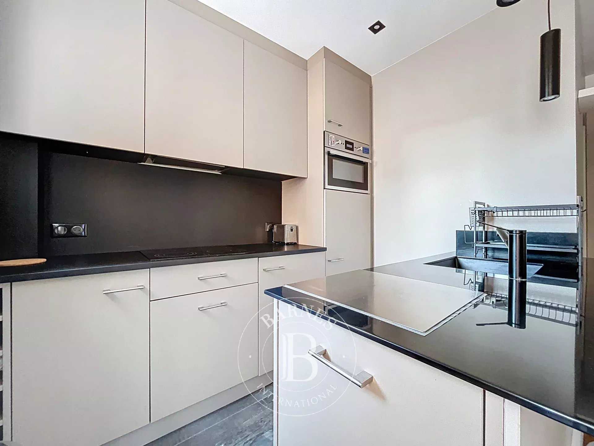 Studio Neuilly-sur-Seine  -  ref 2765497 (picture 2)