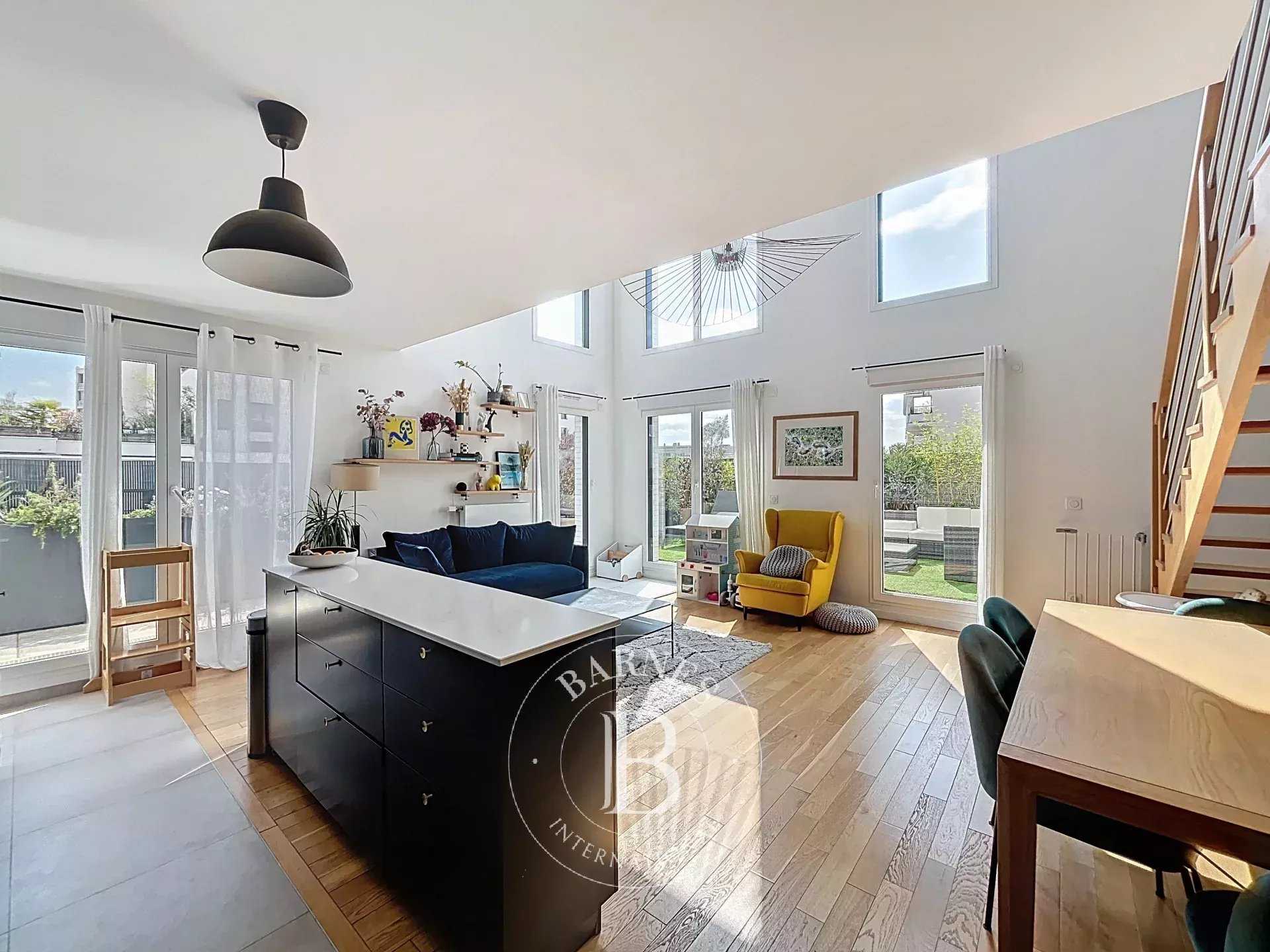 Apartment Clichy  -  ref 85854705 (picture 1)