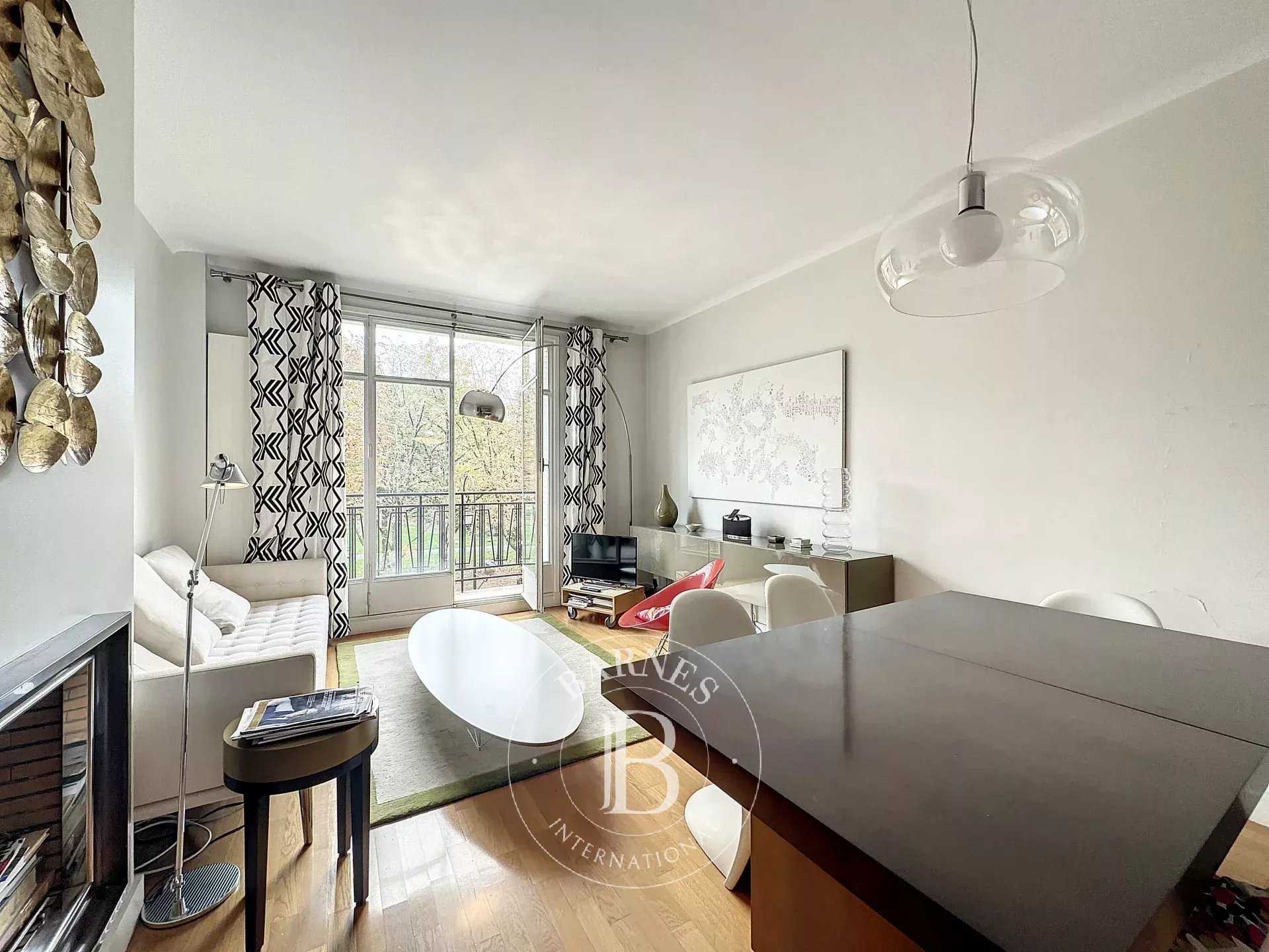 Appartement Neuilly-sur-Seine  -  ref 85667101 (picture 1)