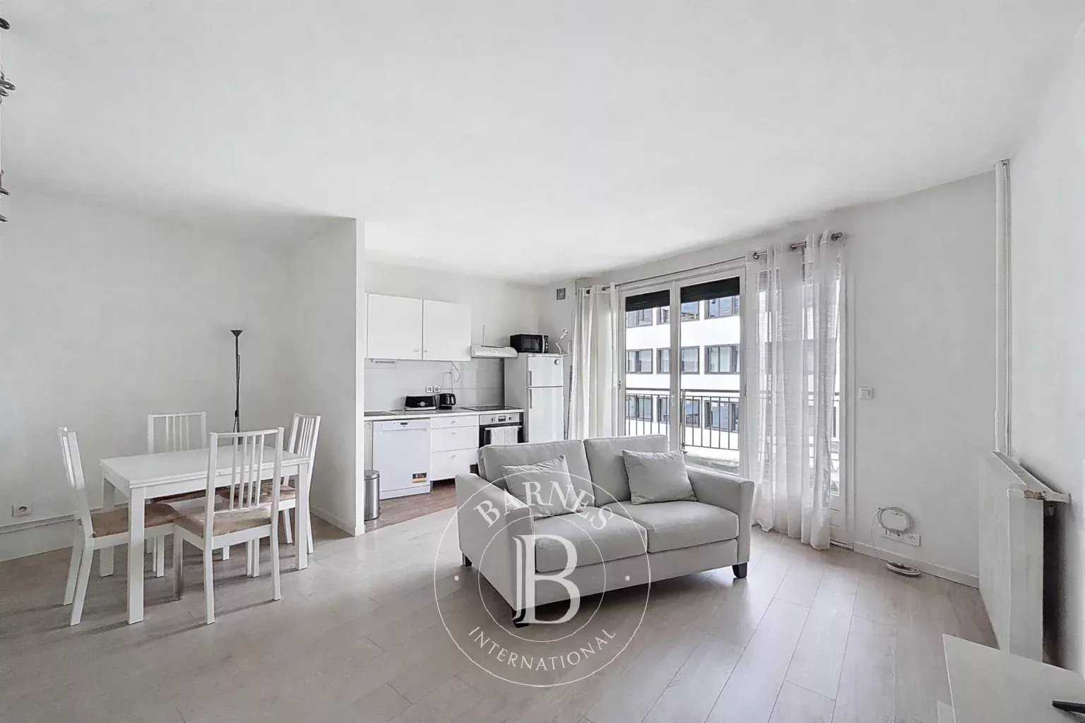 Apartment Neuilly-sur-Seine  -  ref 2770312 (picture 1)