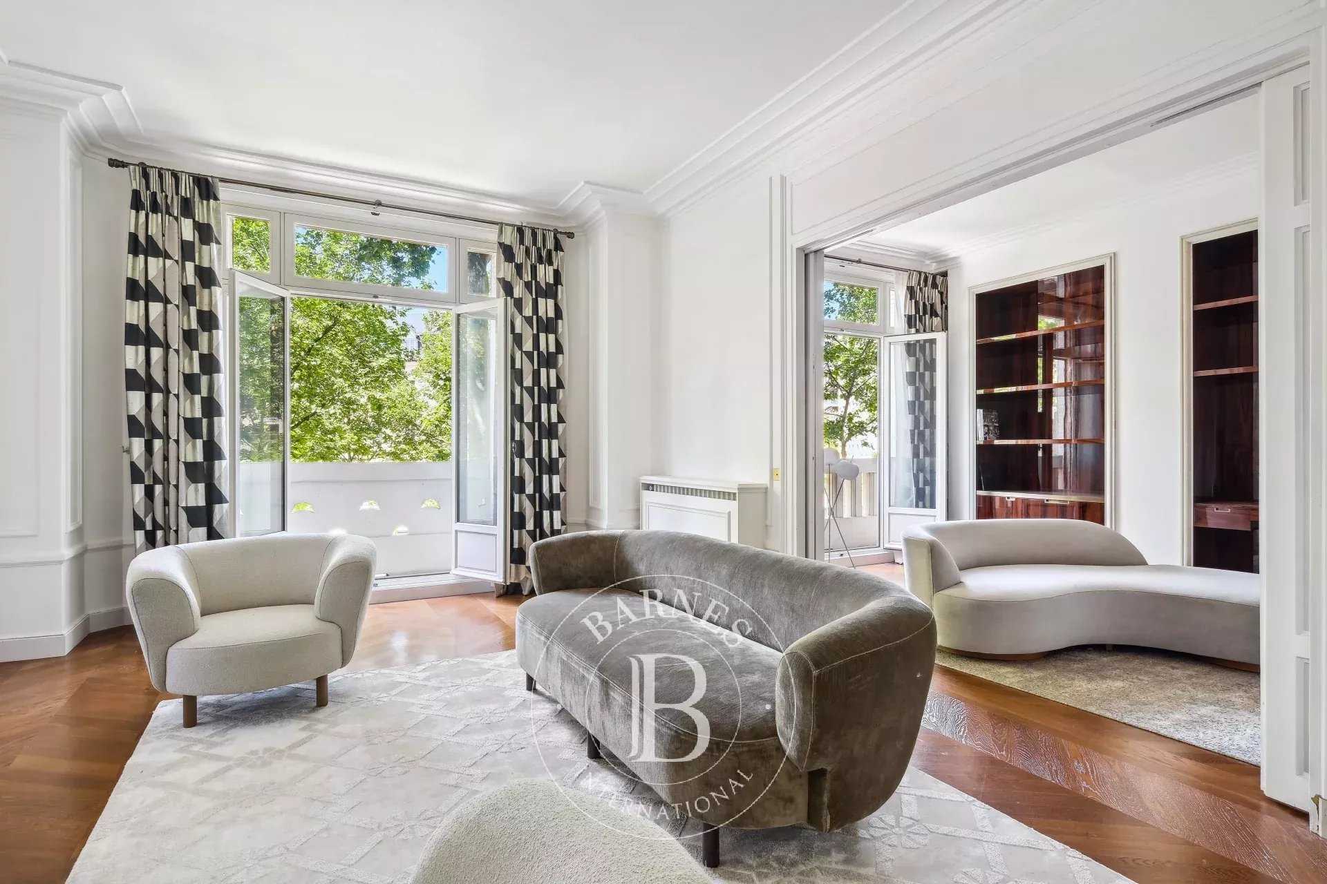 Appartement Neuilly-sur-Seine  -  ref 82590918 (picture 1)