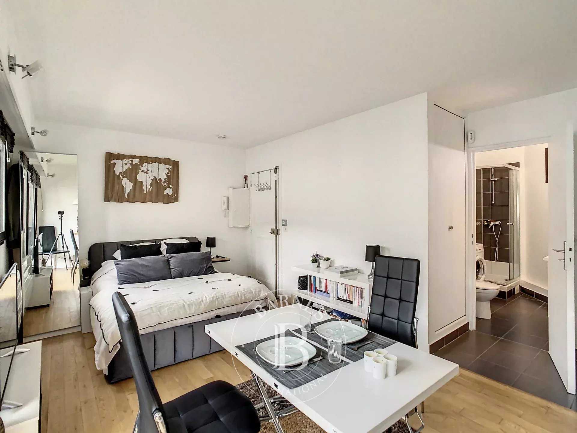 Appartement Neuilly-sur-Seine  -  ref 2935116 (picture 3)