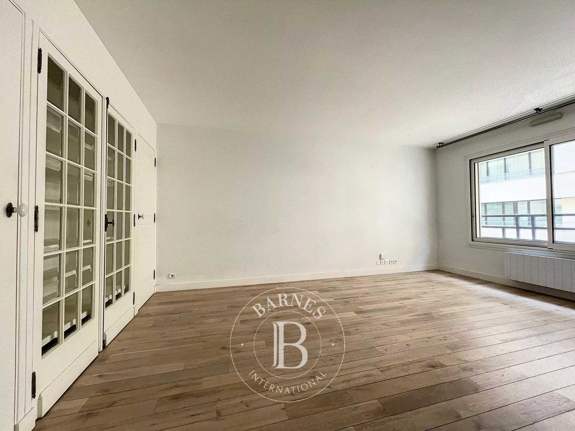 Appartement Neuilly-sur-Seine  -  ref 2767017 (picture 2)