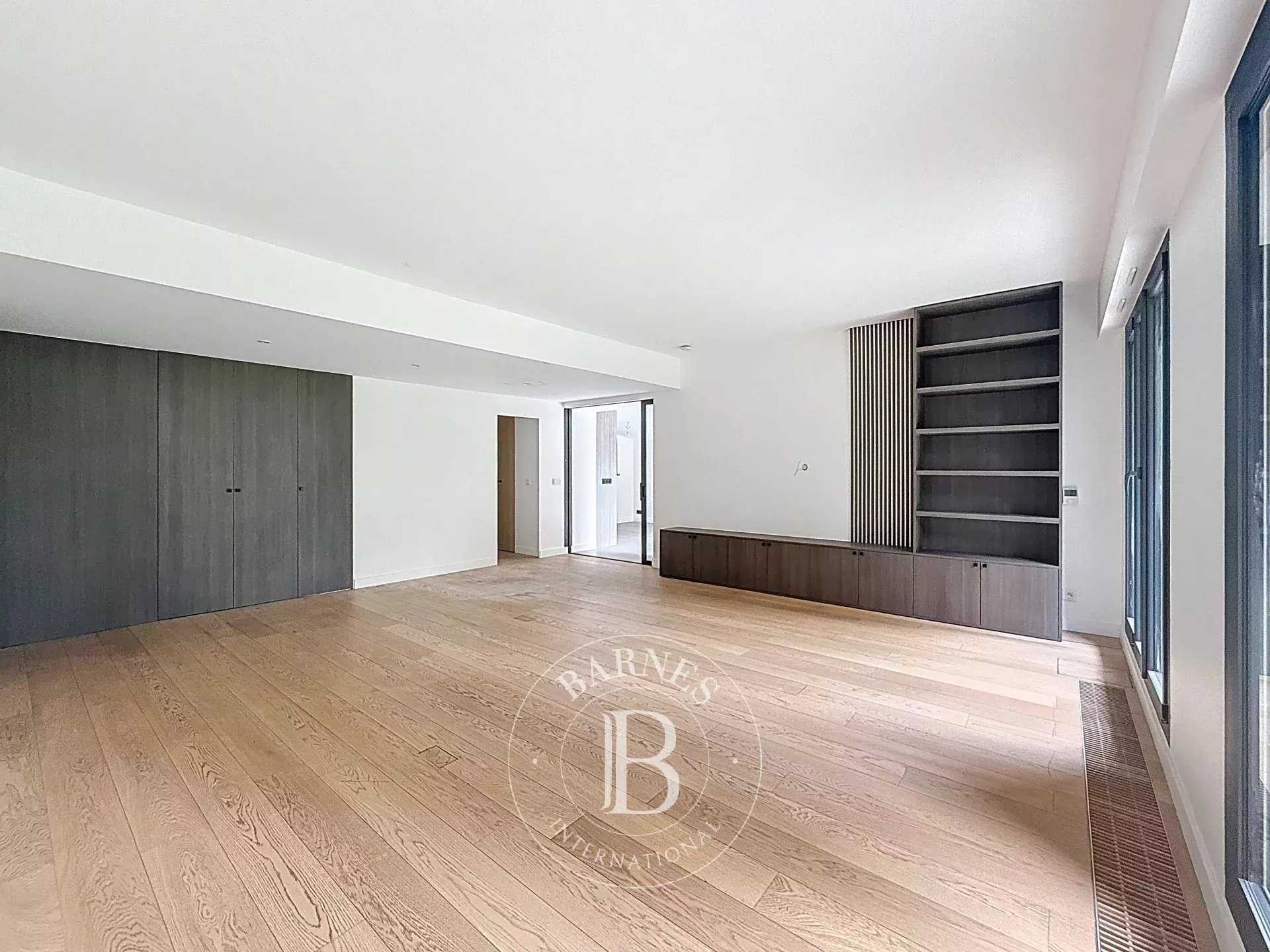 Apartment Neuilly-sur-Seine  -  ref 5489906 (picture 2)