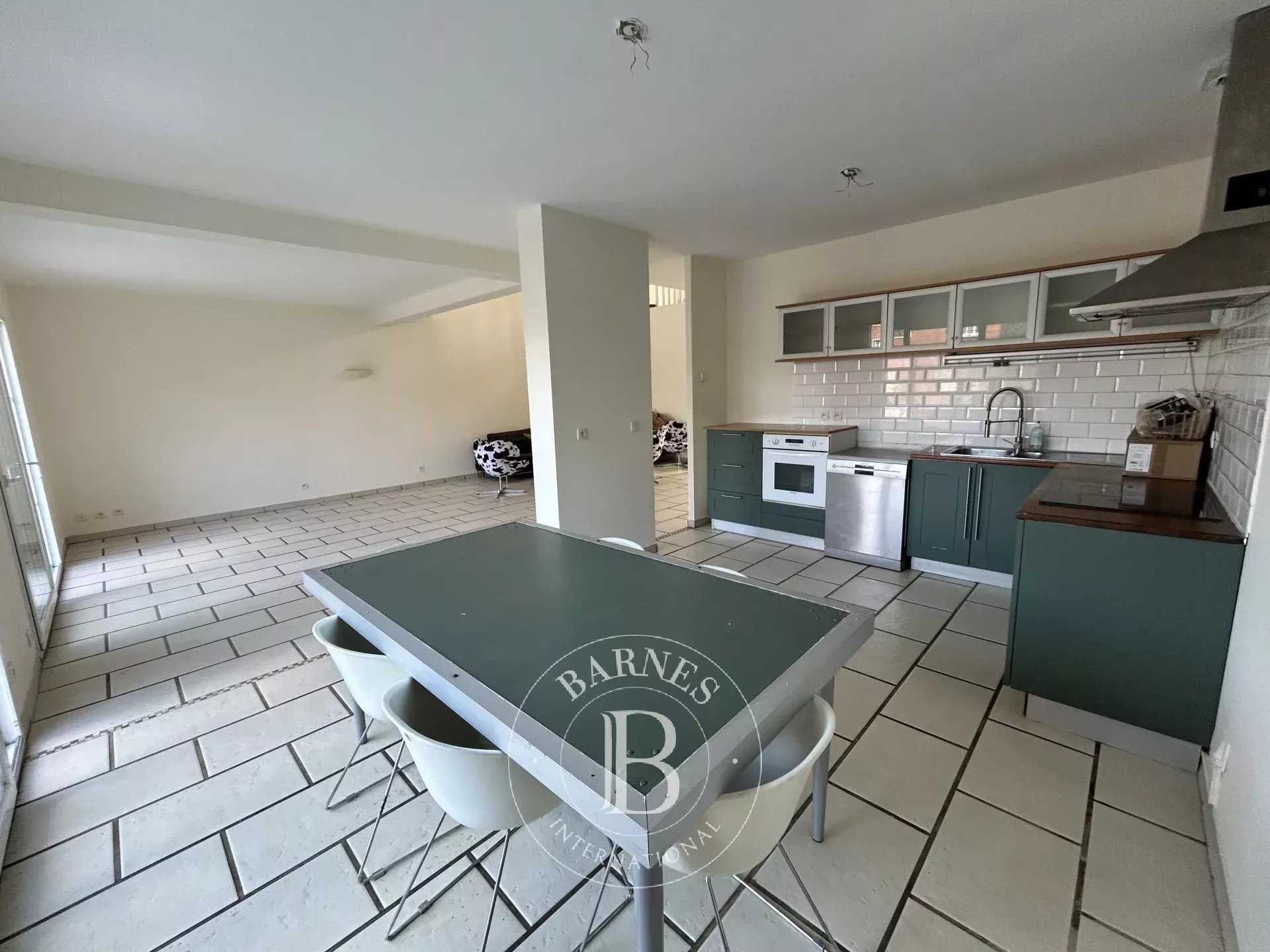 House Nanterre  -  ref 86818159 (picture 3)