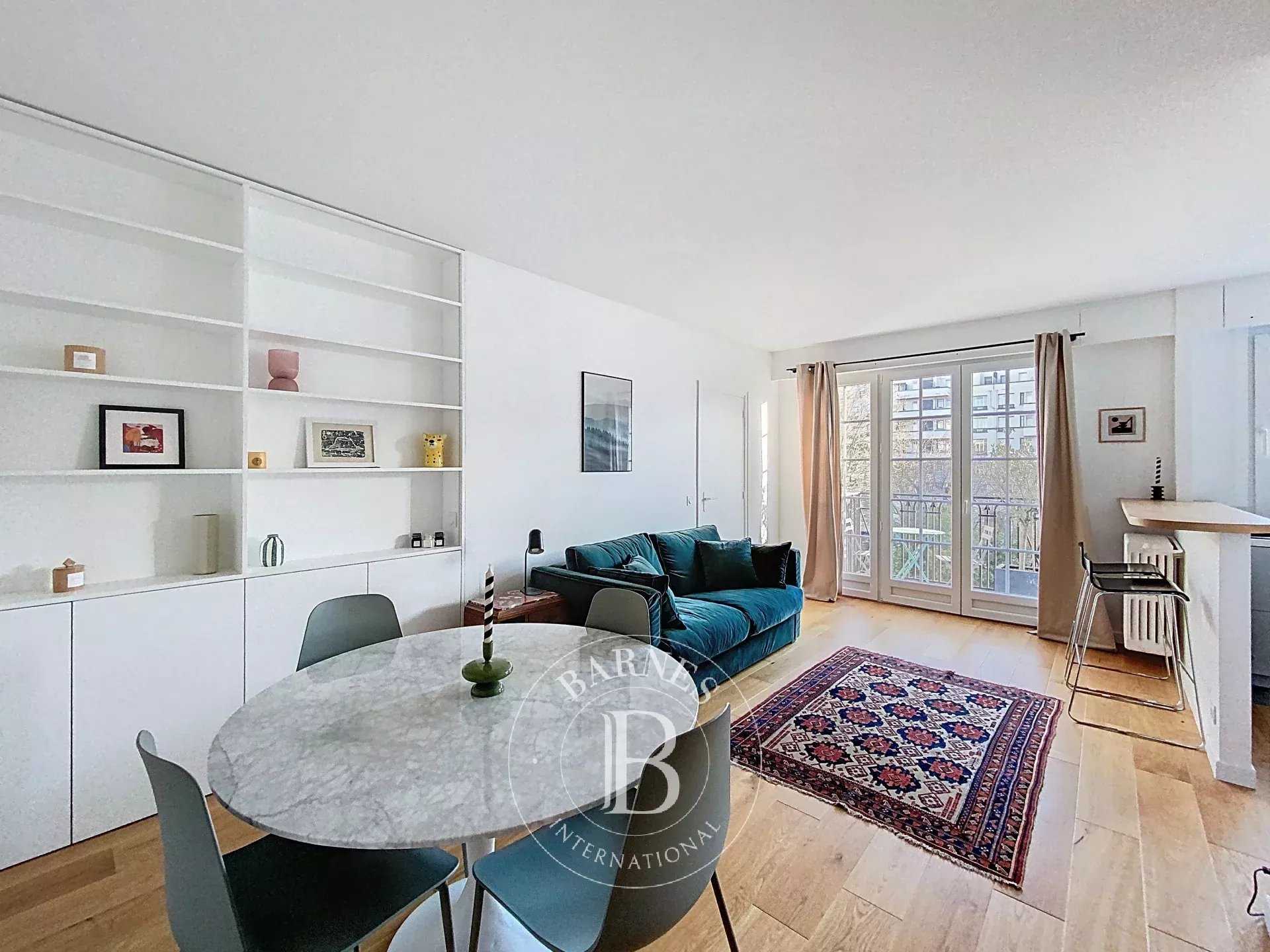 Appartement Neuilly-sur-Seine  -  ref 86836961 (picture 2)