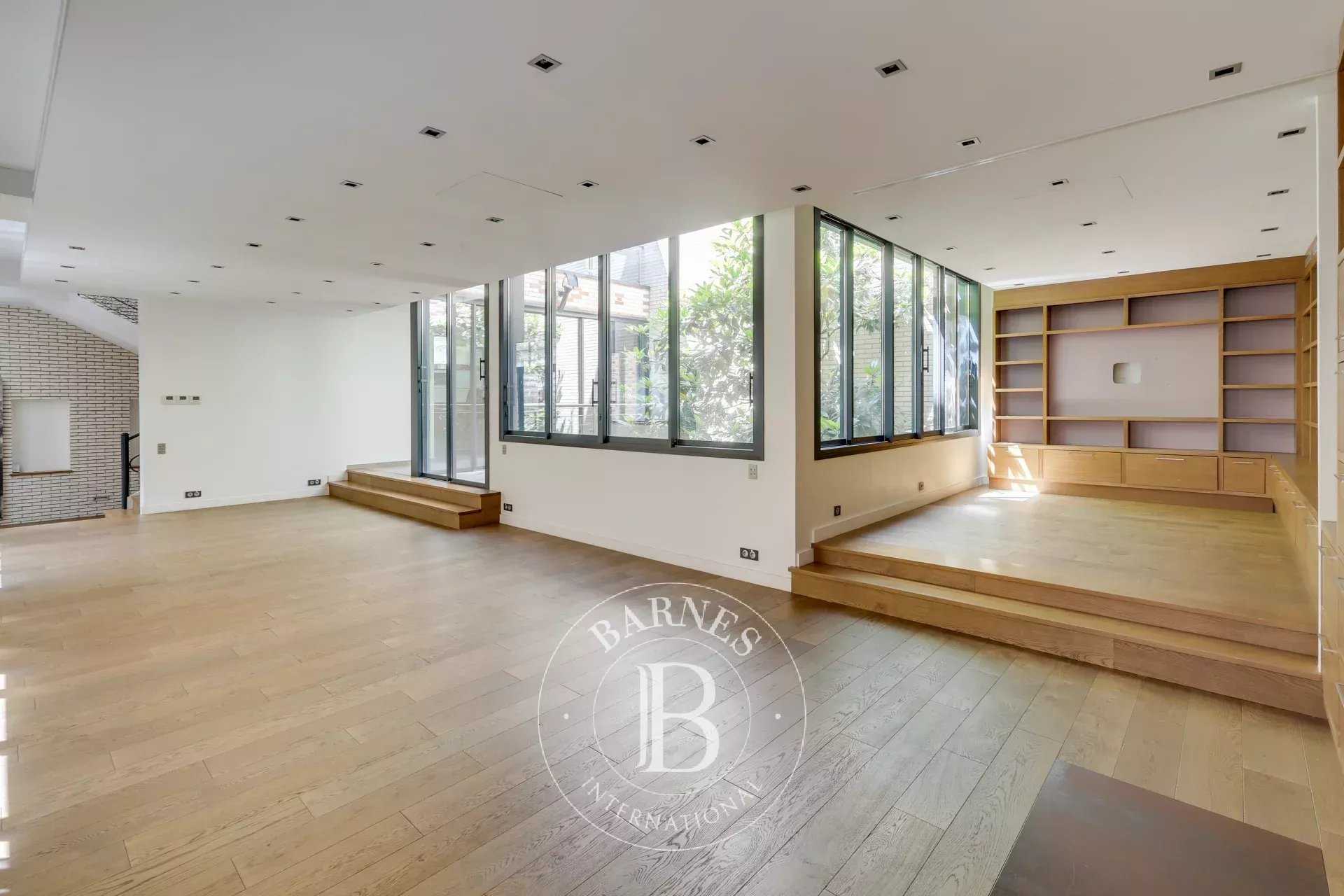 House Levallois-Perret  -  ref 2772825 (picture 2)