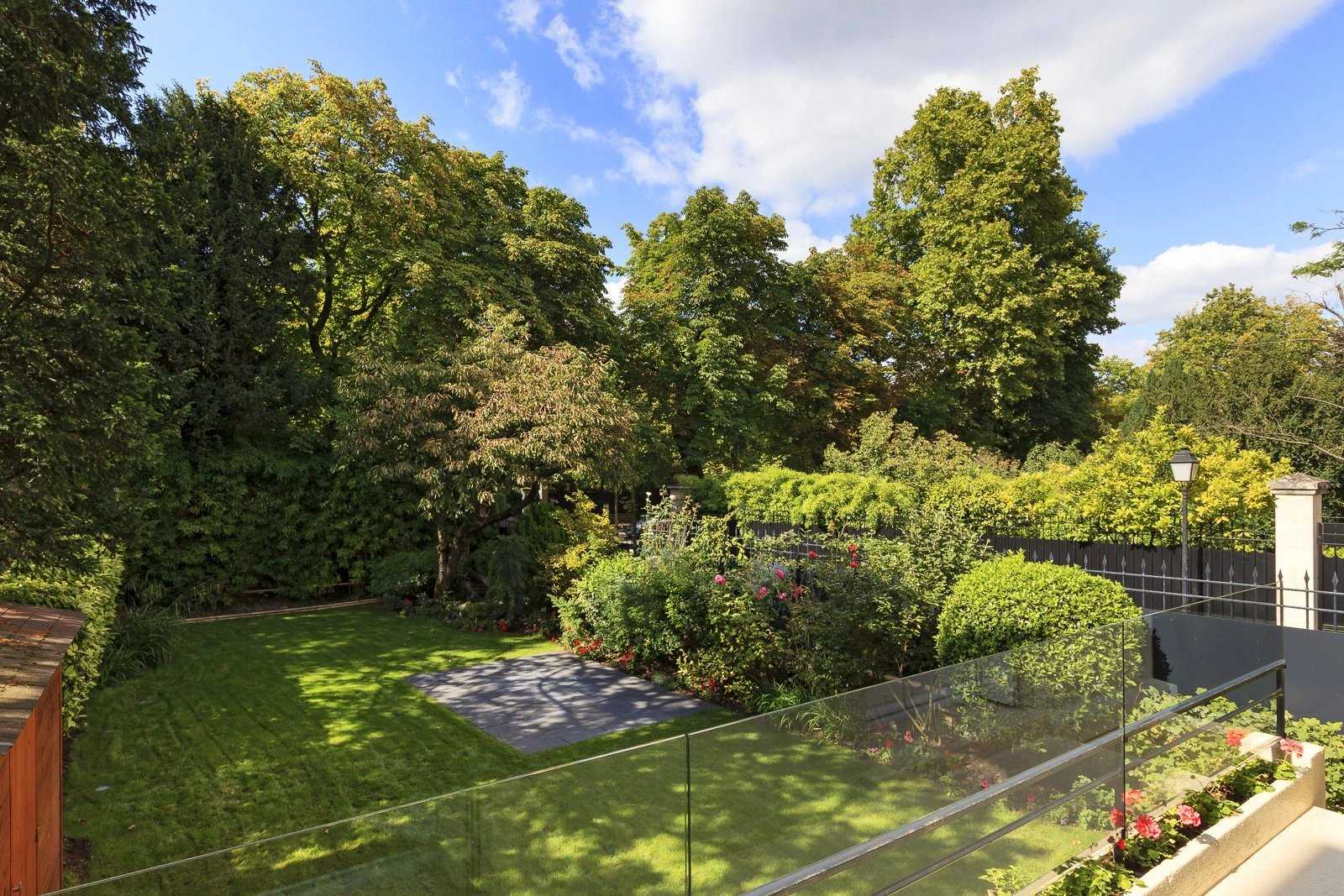 House Neuilly-sur-Seine  -  ref 2772991 (picture 3)