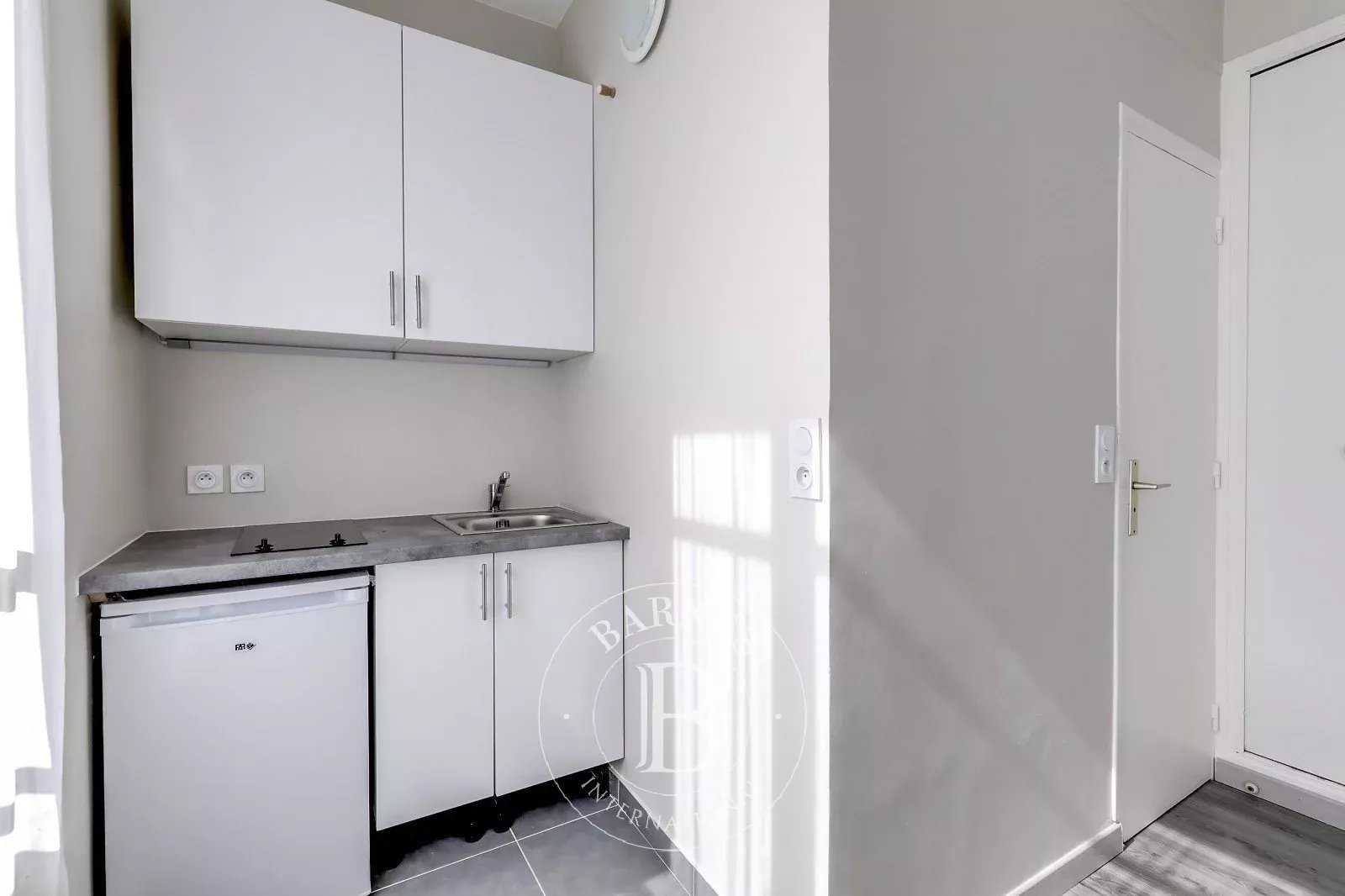 Appartement Neuilly-sur-Seine  -  ref 2766149 (picture 2)