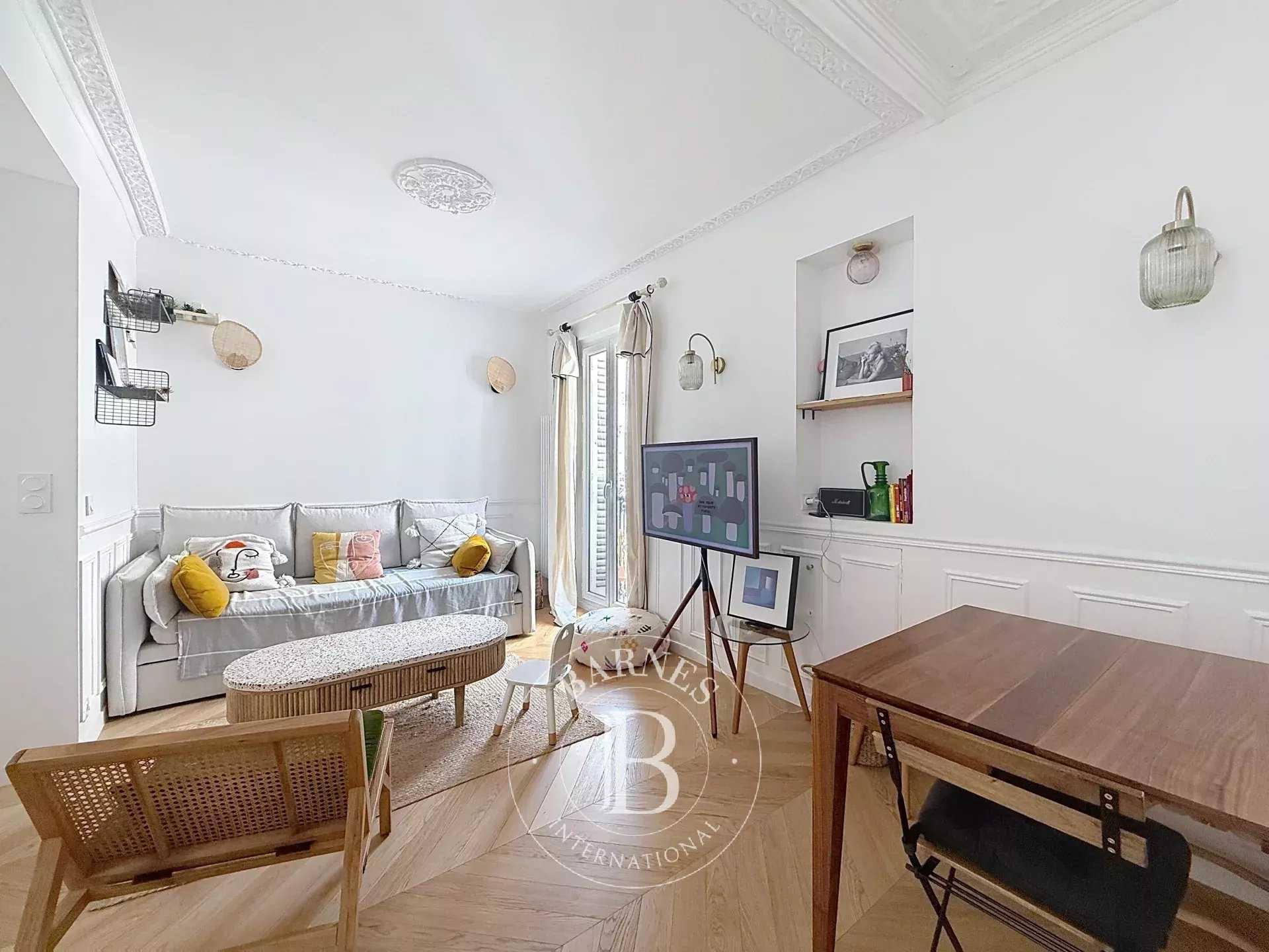 Appartement Neuilly-sur-Seine  -  ref 85977828 (picture 2)