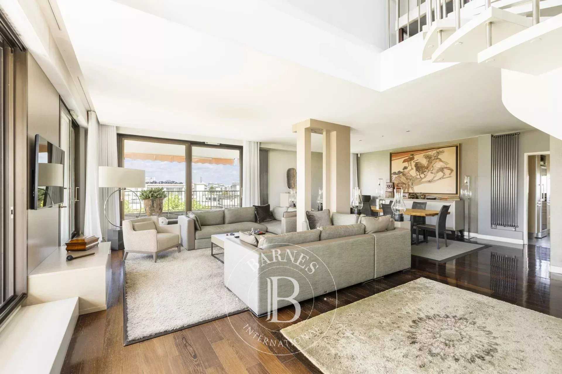Duplex Neuilly-sur-Seine  -  ref 2768257 (picture 1)