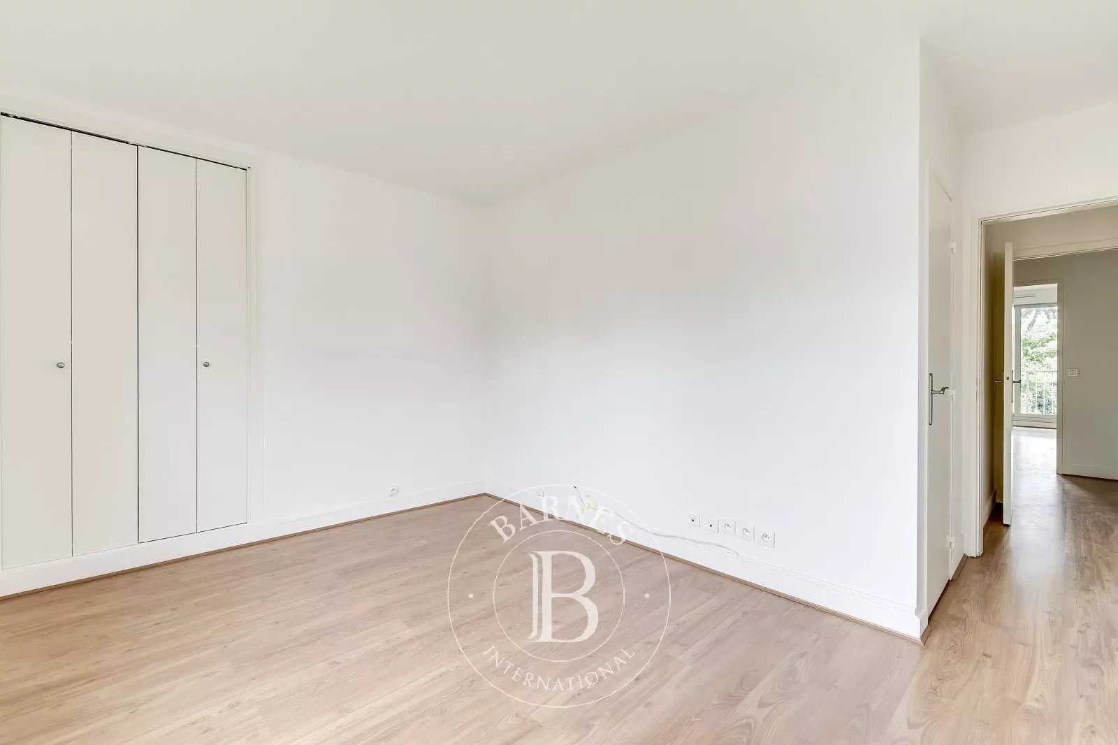 Appartement Neuilly-sur-Seine  -  ref 2765995 (picture 3)