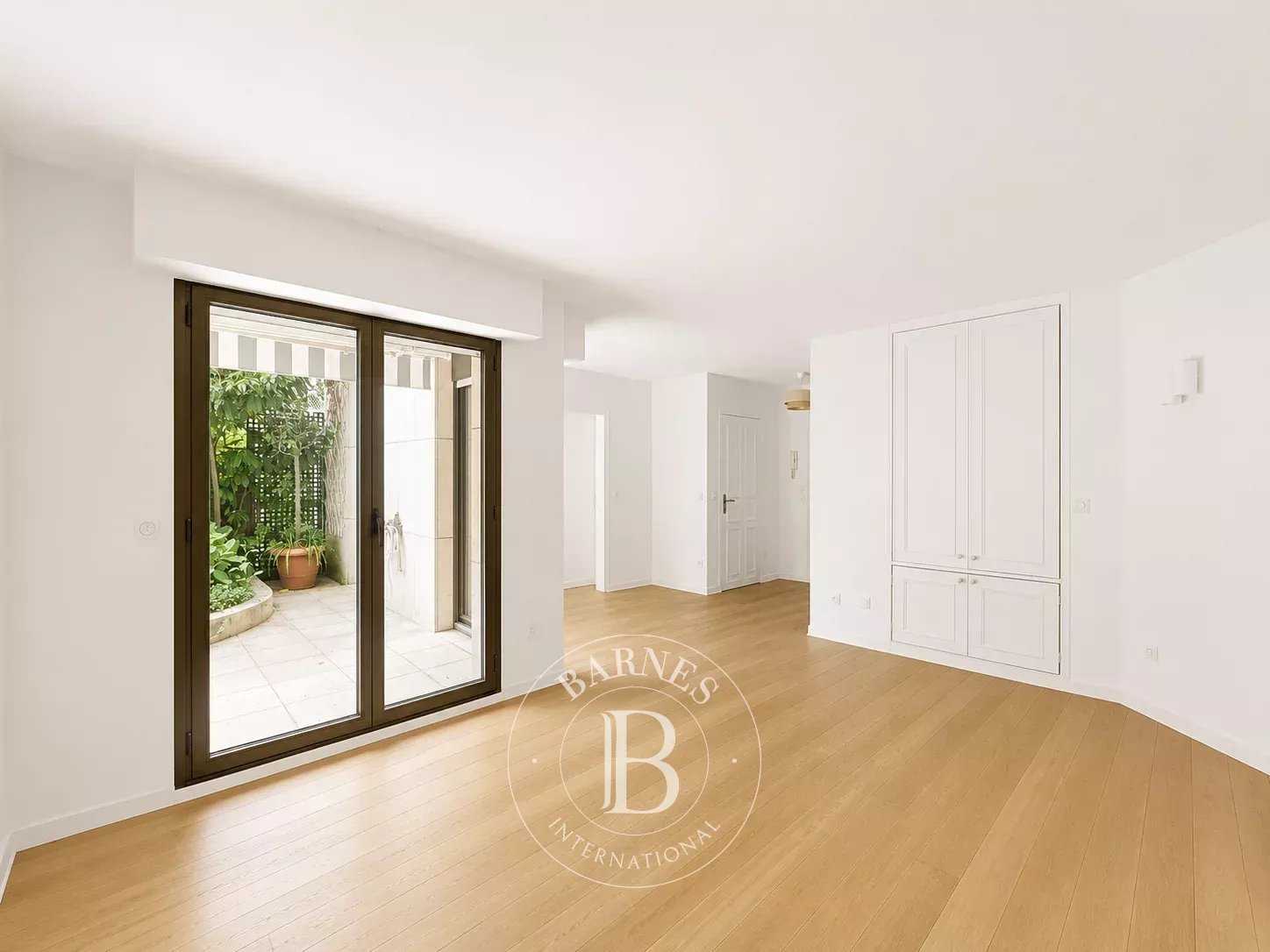 Appartement Neuilly-sur-Seine  -  ref 87100385 (picture 2)