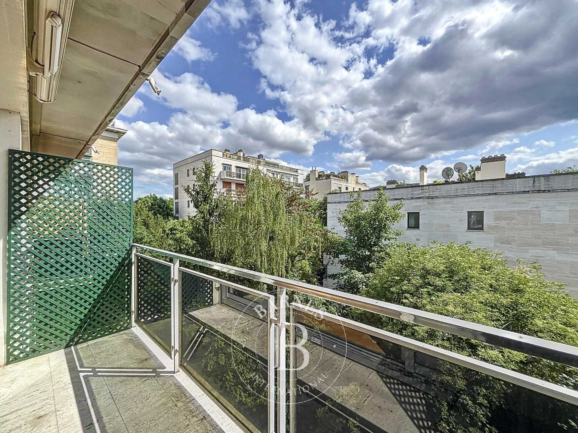 Appartement Neuilly-sur-Seine  -  ref 85977311 (picture 3)