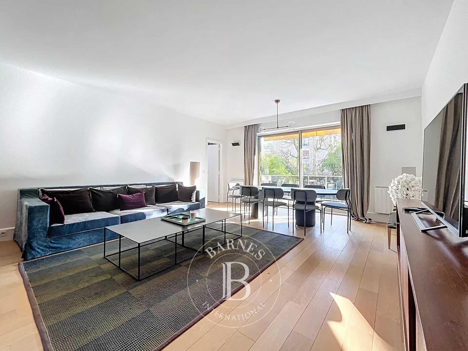 Appartement Neuilly-sur-Seine  -  ref 85687926 (picture 1)
