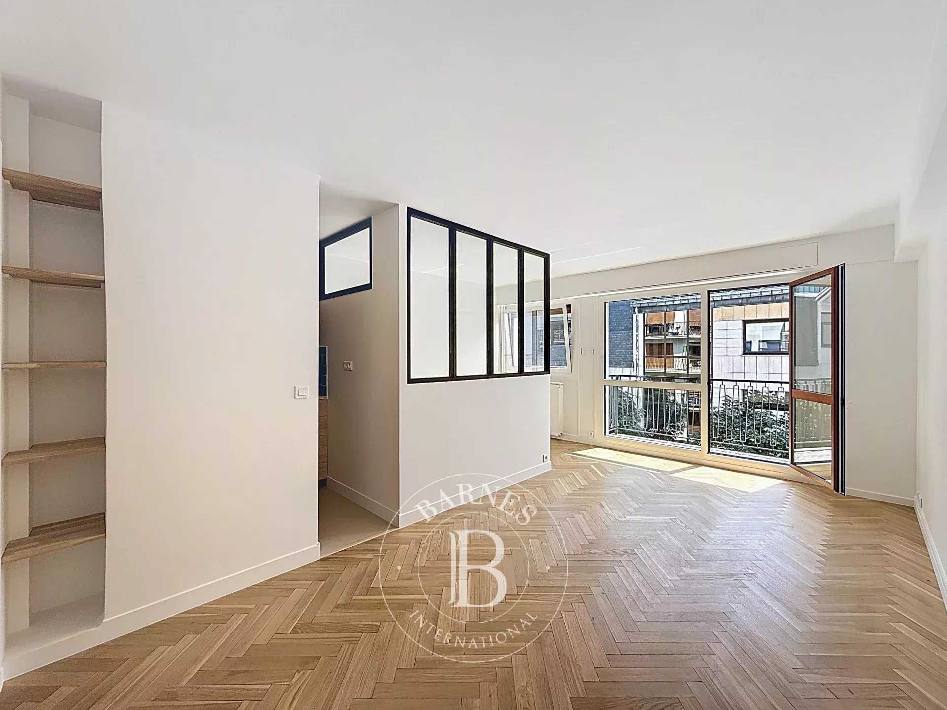 Apartment Neuilly-sur-Seine  -  ref 86093833 (picture 1)