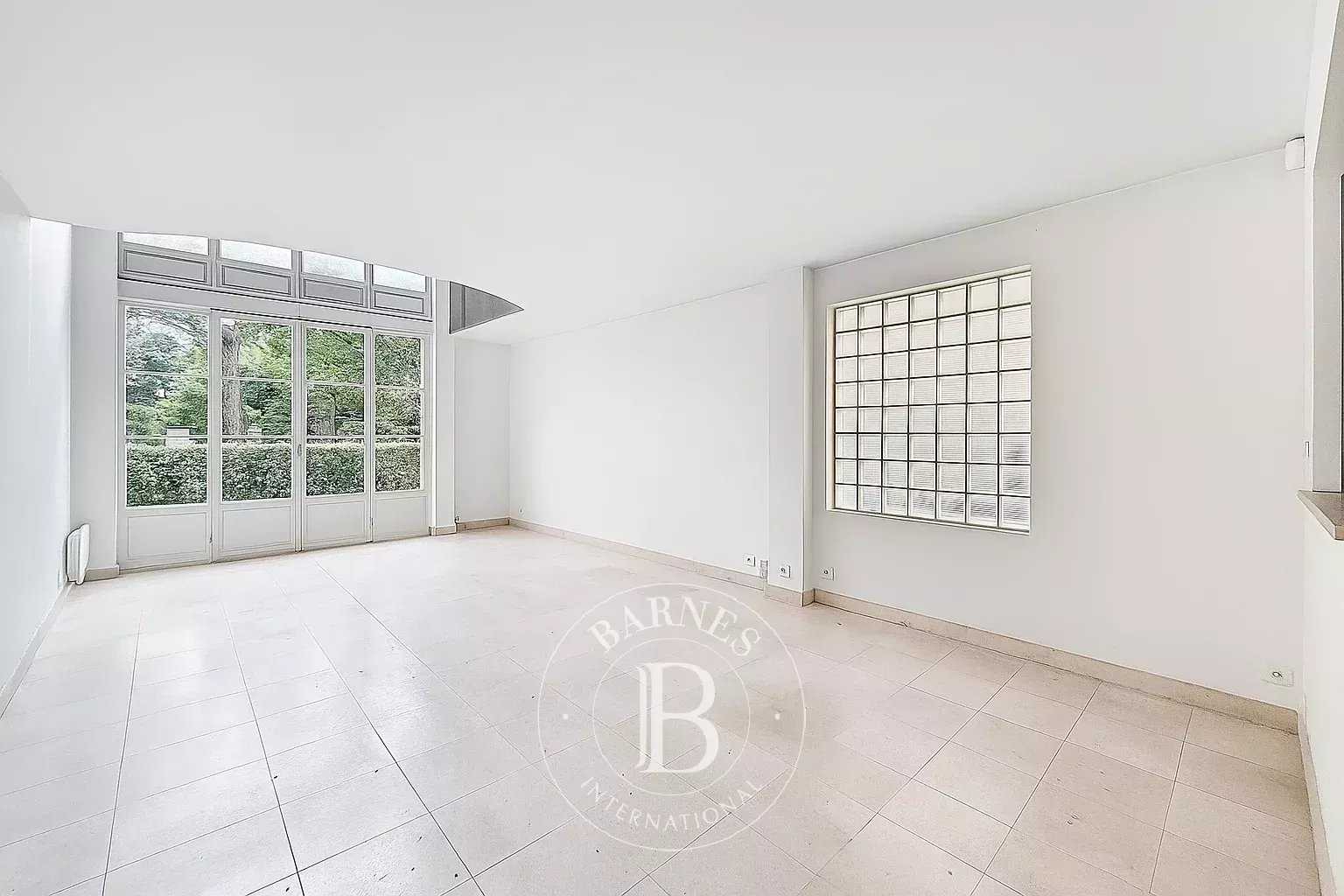 House Neuilly-sur-Seine  -  ref 85995767 (picture 1)