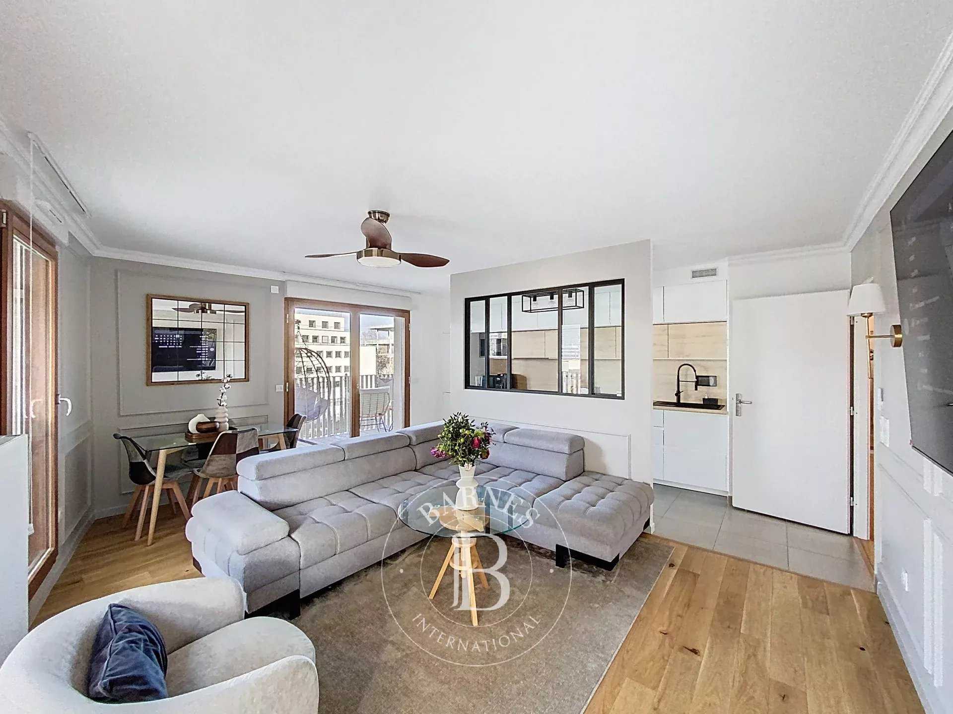 Appartement Courbevoie  -  ref 86592605 (picture 1)