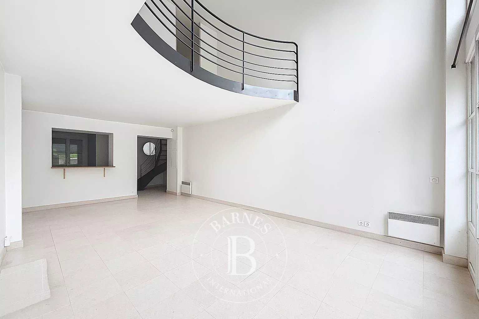 House Neuilly-sur-Seine  -  ref 85995767 (picture 3)