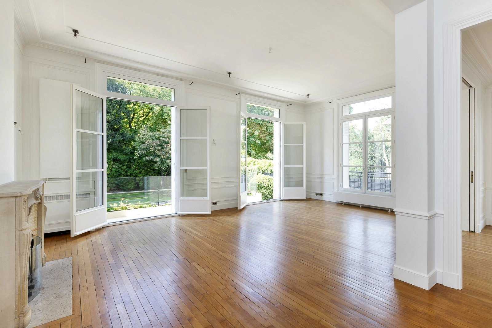 House Neuilly-sur-Seine  -  ref 2772991 (picture 2)