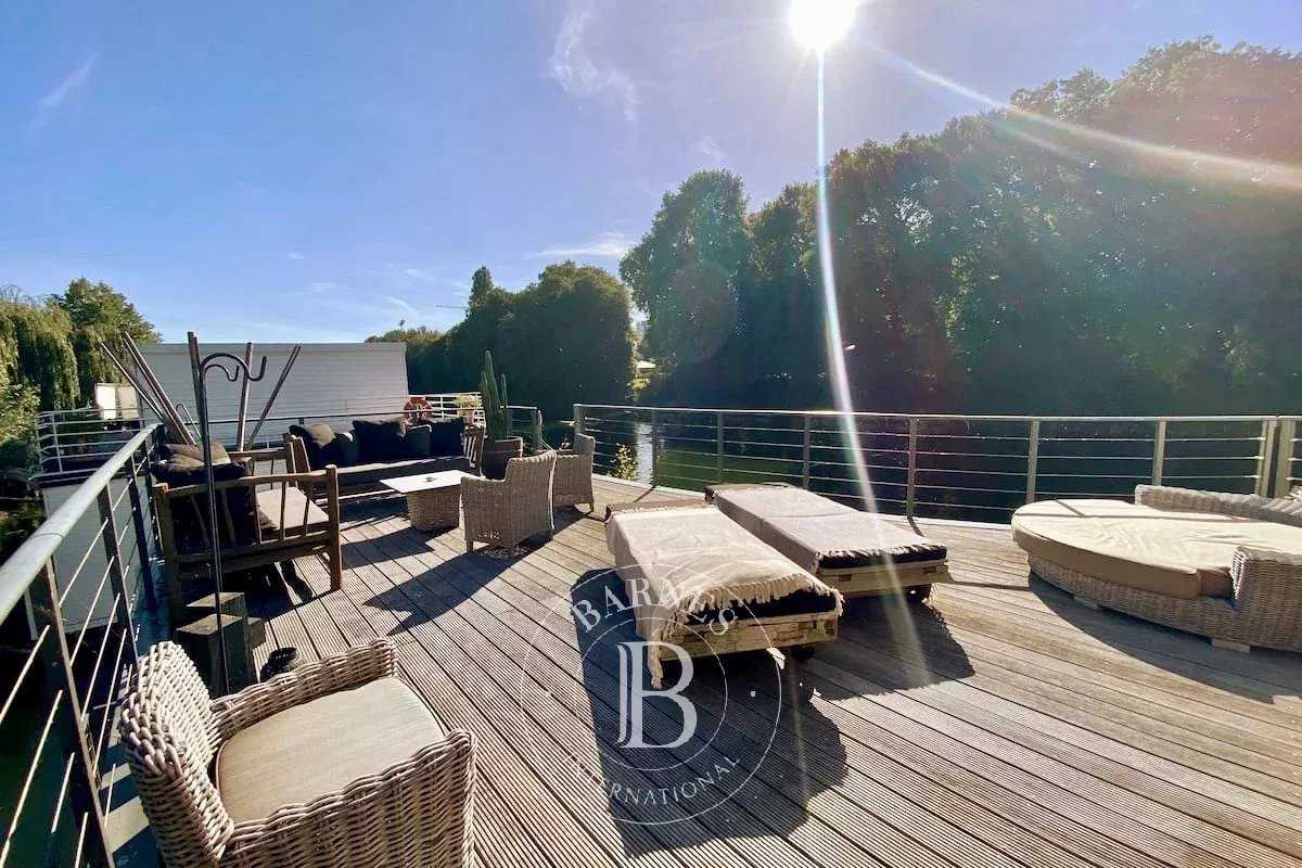 House Neuilly-sur-Seine  -  ref 84921833 (picture 1)