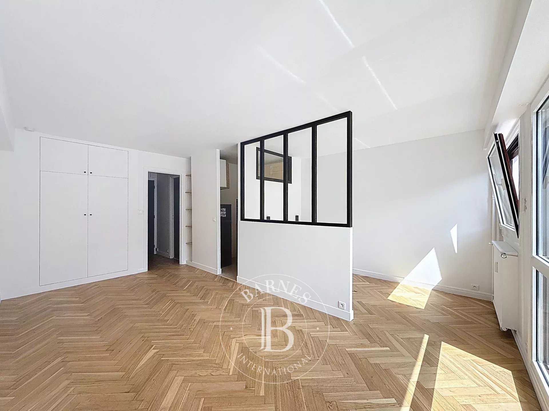 Apartment Neuilly-sur-Seine  -  ref 86093833 (picture 2)