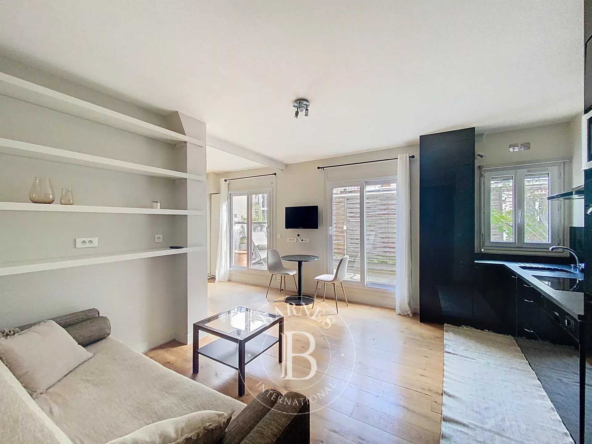 Appartement Neuilly-sur-Seine  -  ref 86383289 (picture 2)