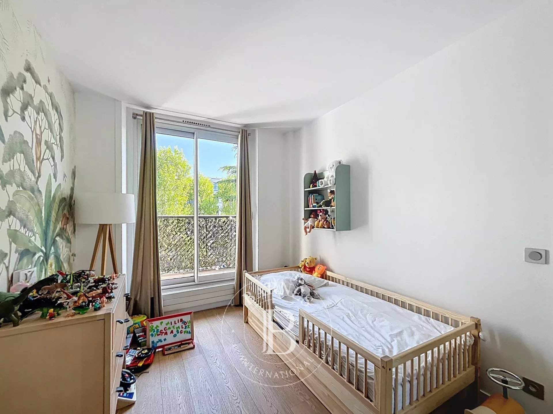 Neuilly-sur-Seine  - Appartement 5 Pièces 3 Chambres - picture 8