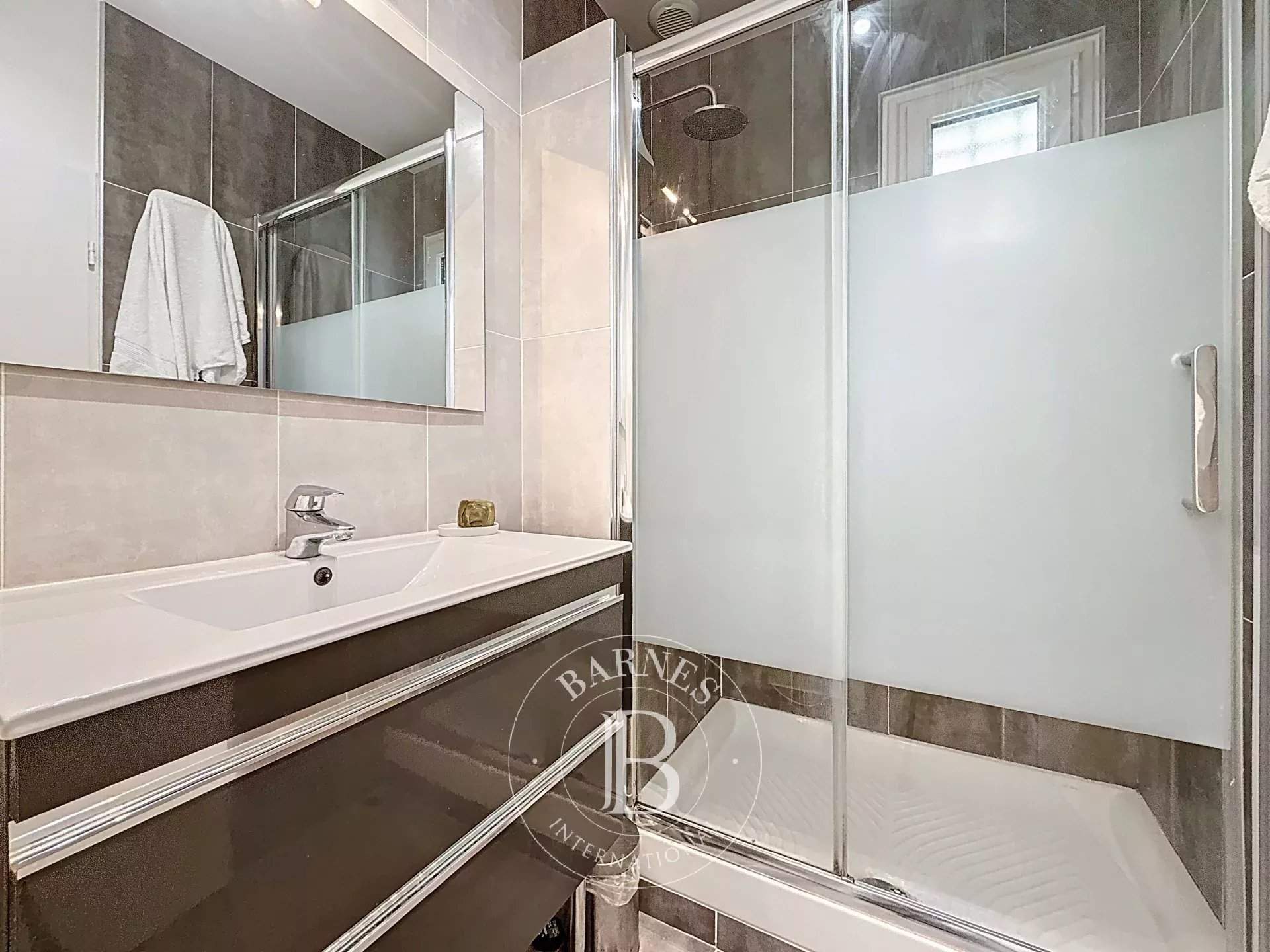 Neuilly-sur-Seine  - Appartement 1 Pièce - picture 8