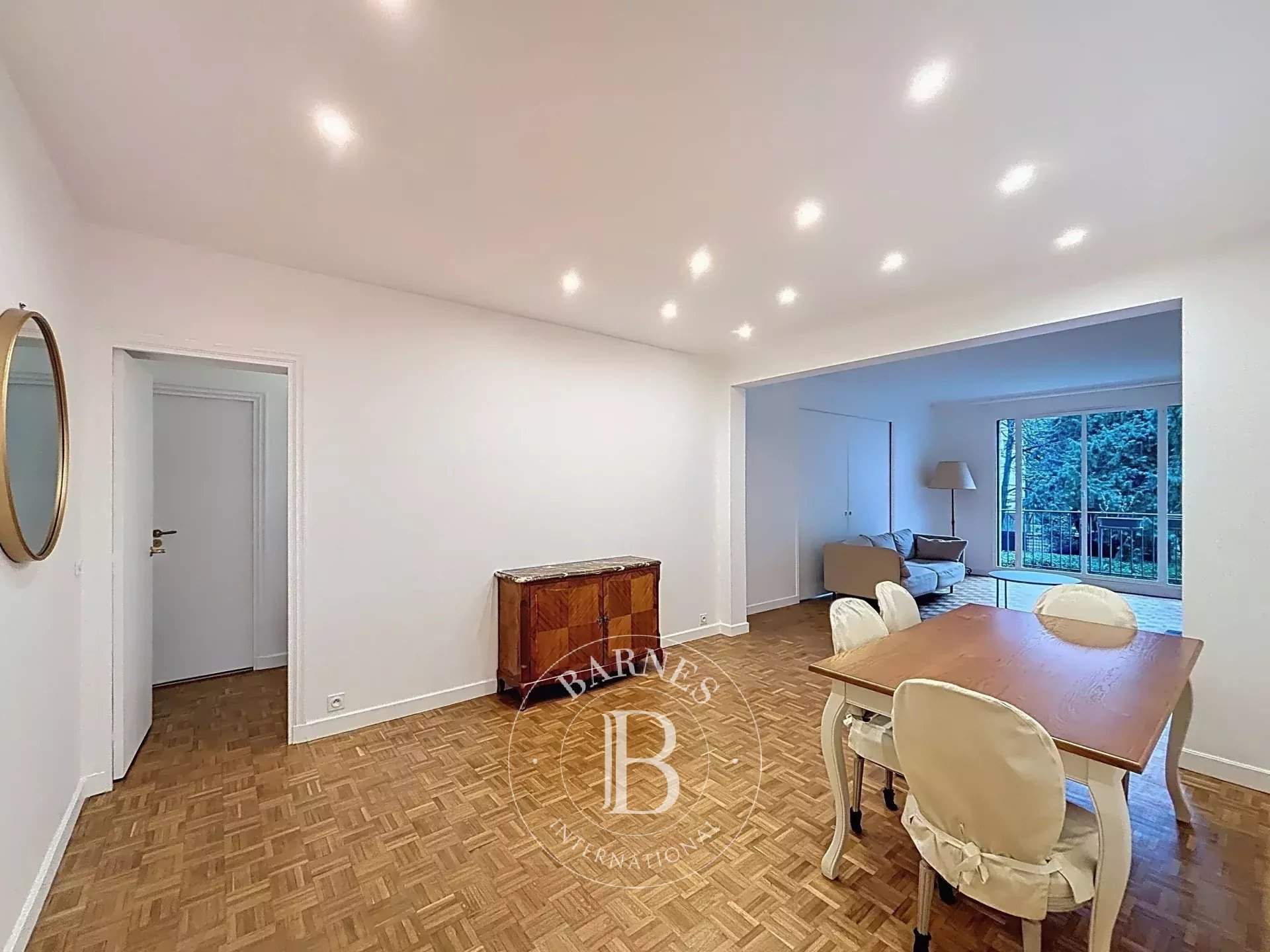 Neuilly-sur-Seine  - Piso 5 Cuartos 3 Habitaciones - picture 10