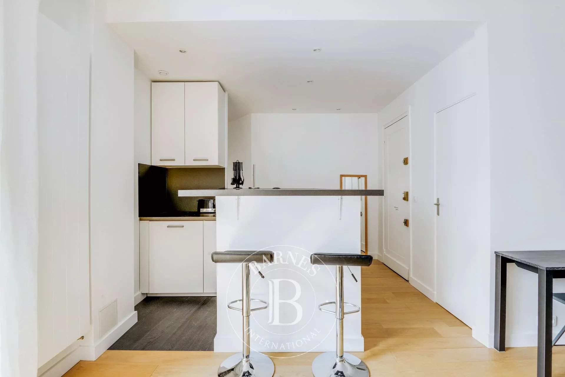 Neuilly-sur-Seine  - Appartement 2 Pi&egrave;ces, 1 Chambre - picture 10